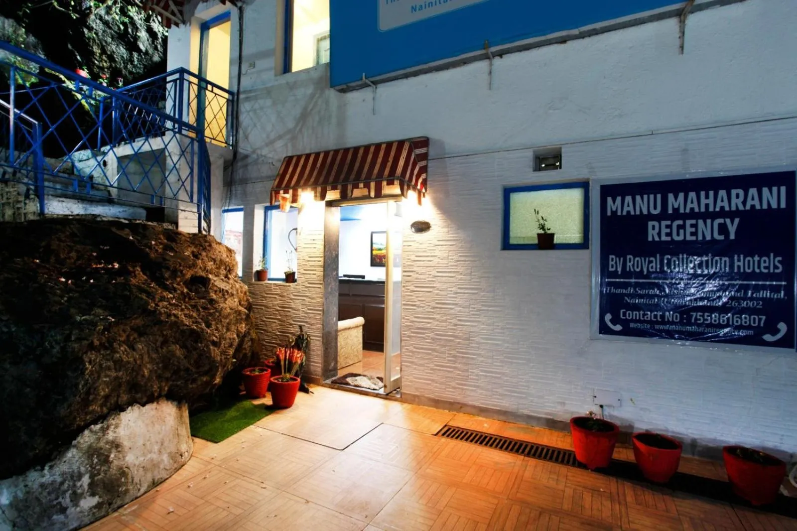 Property logo or sign in Manu Maharani Regency