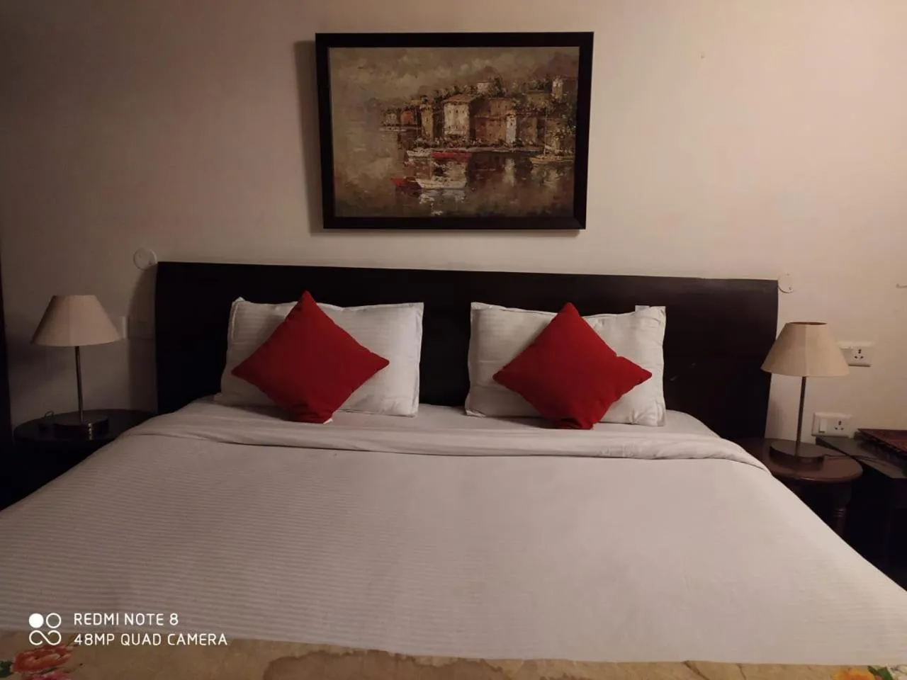 Bed in Manu Maharani Regency