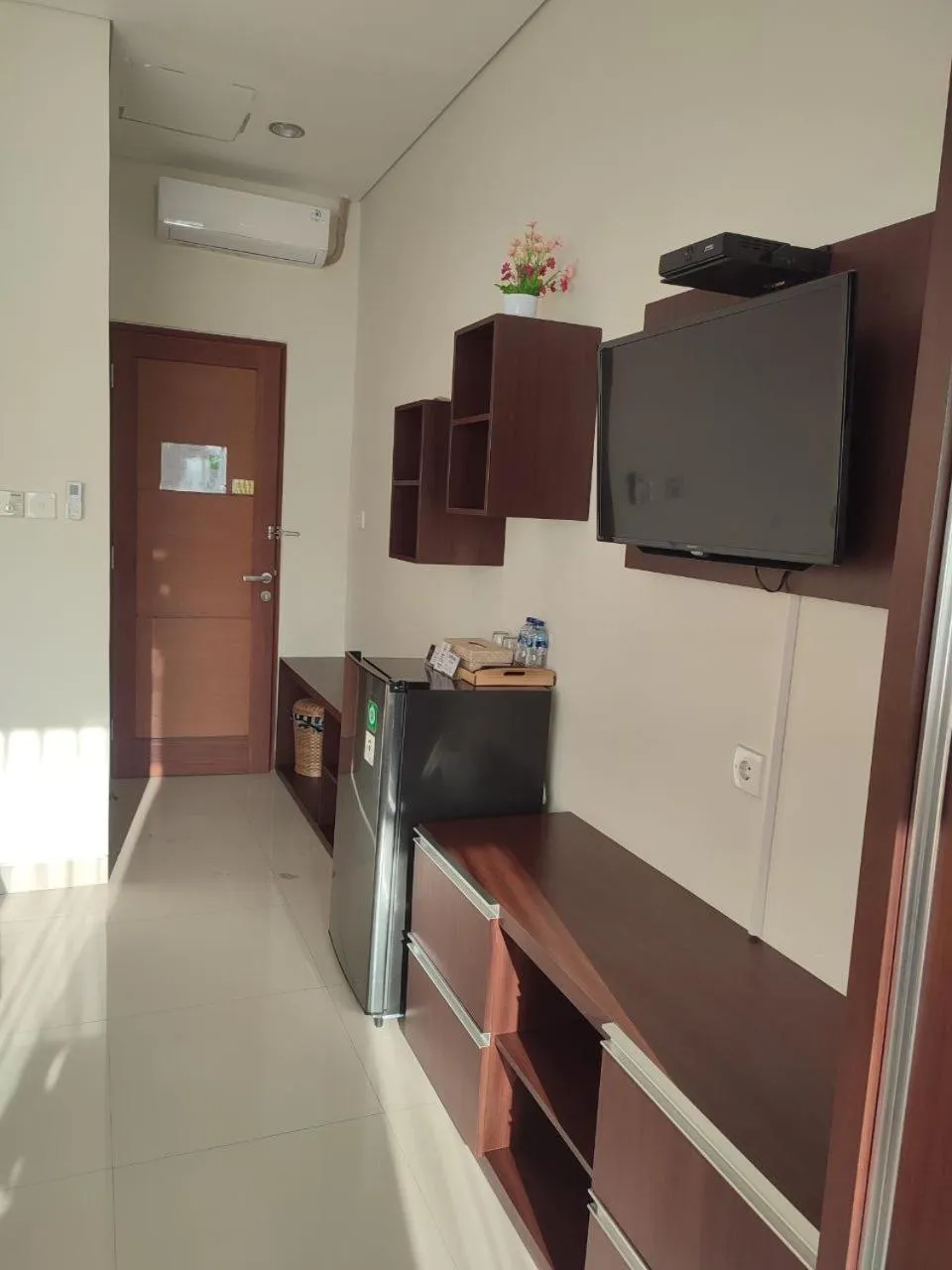 TV and multimedia in Kubu Di-Kayla's