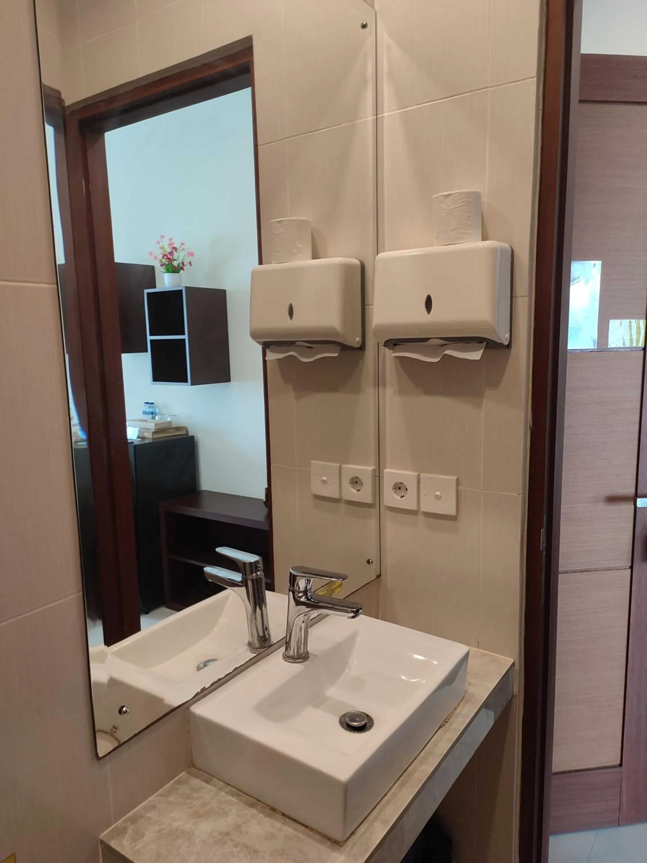 Bathroom in Kubu Di-Kayla's