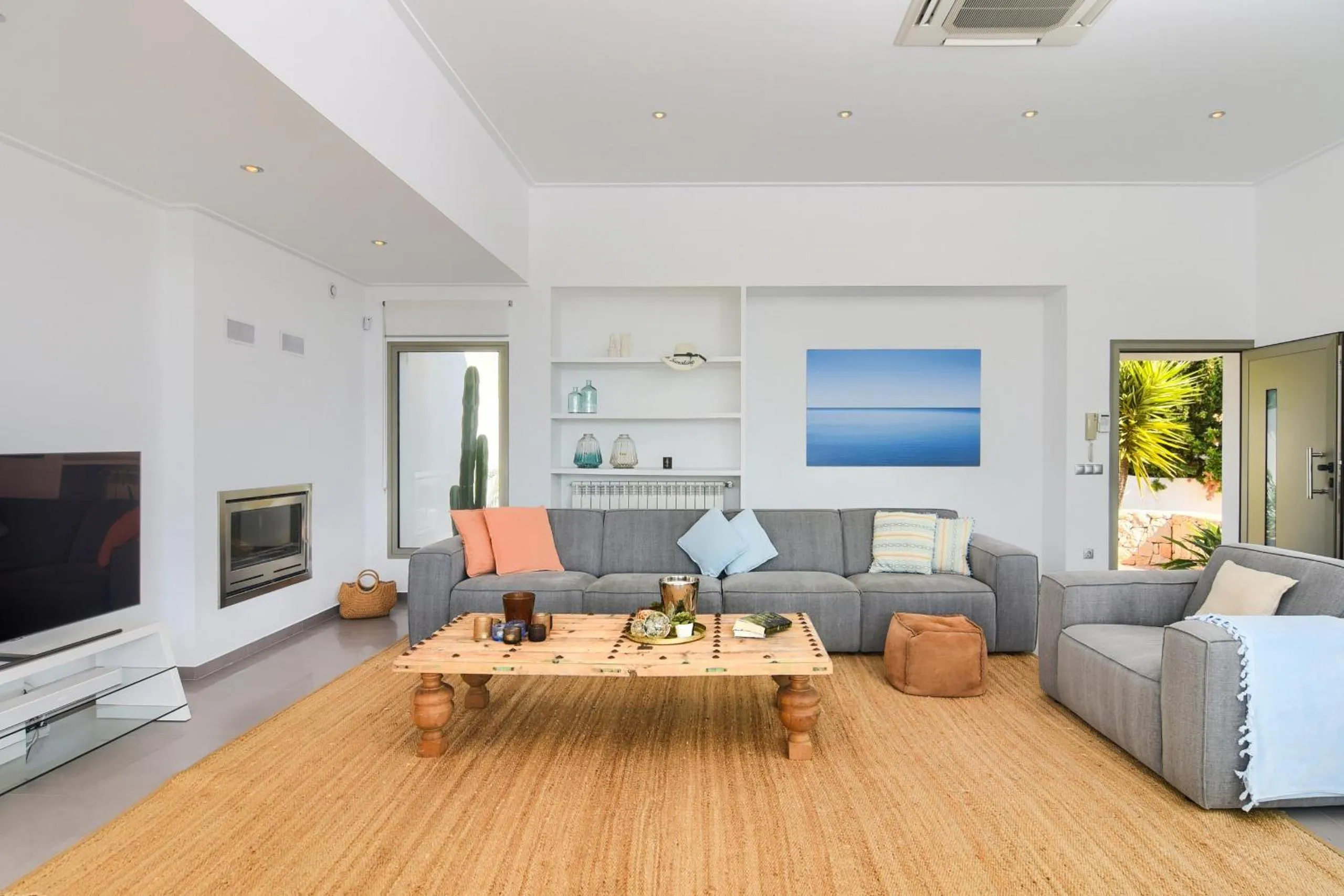 Communal lounge/ TV room in Graham Holiday Rentals - Baladrar