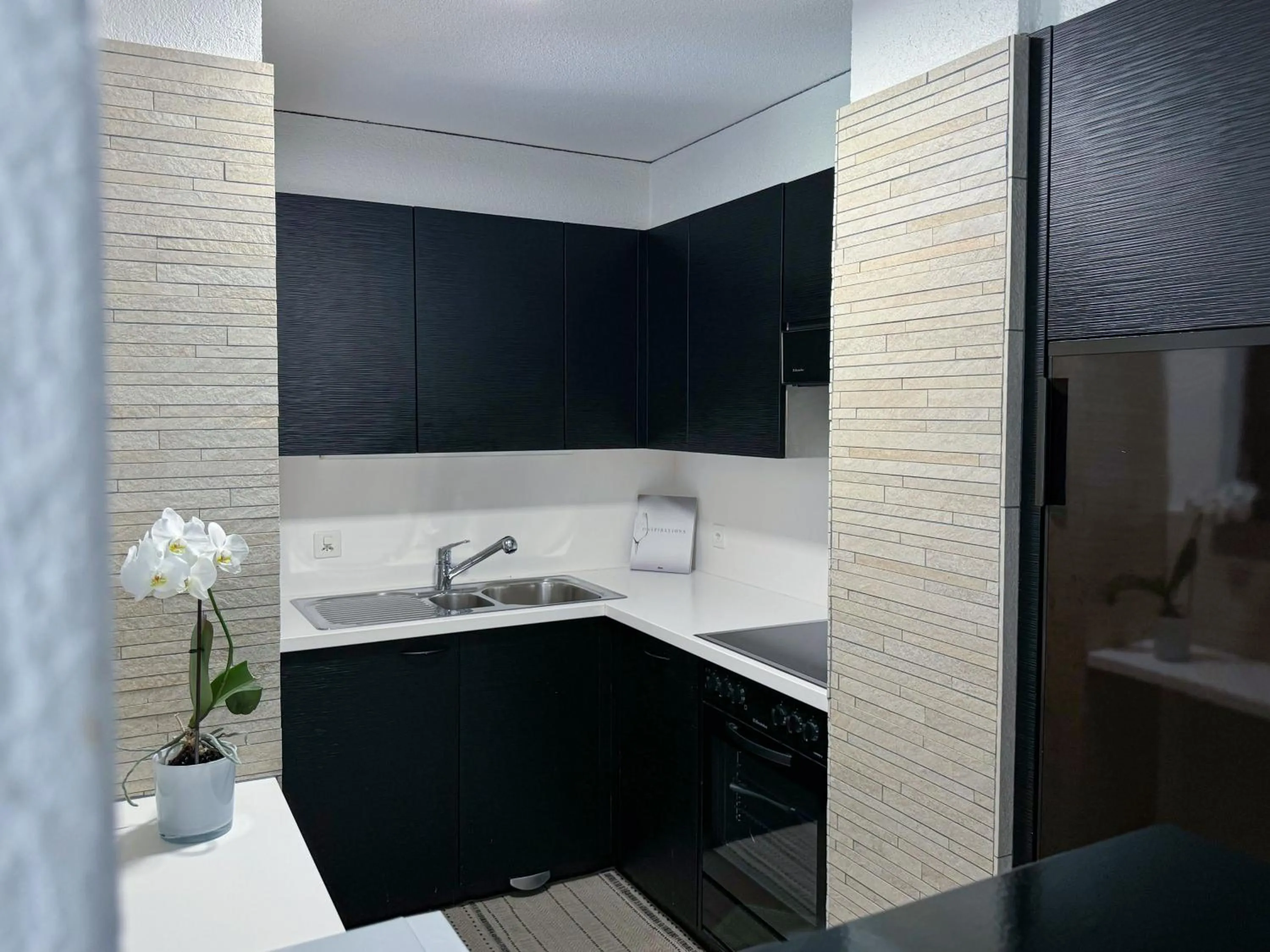 kitchen in Hôtel des Bains de Saillon