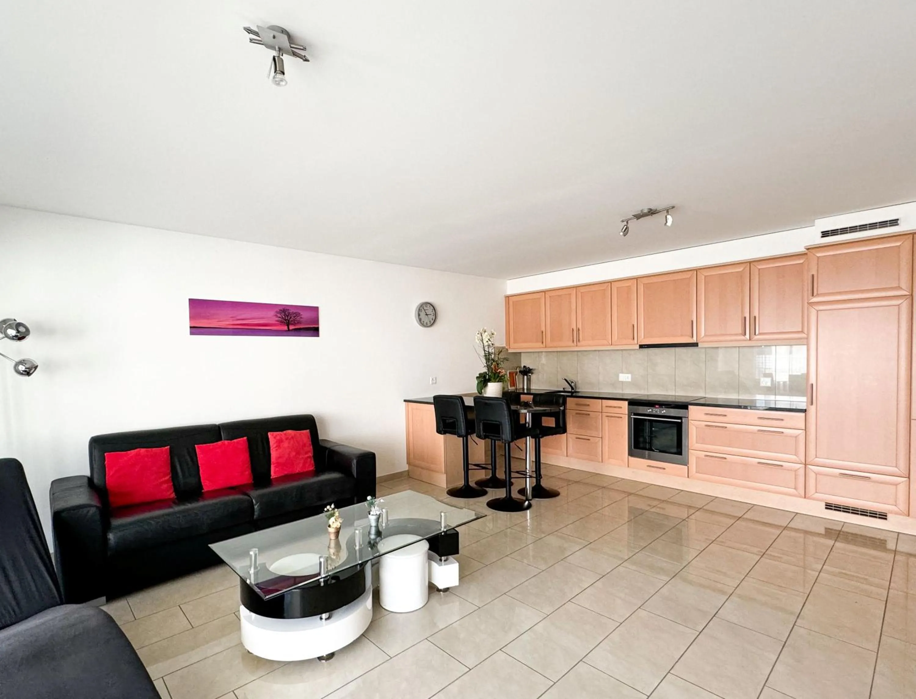Kitchen or kitchenette in Hôtel des Bains de Saillon