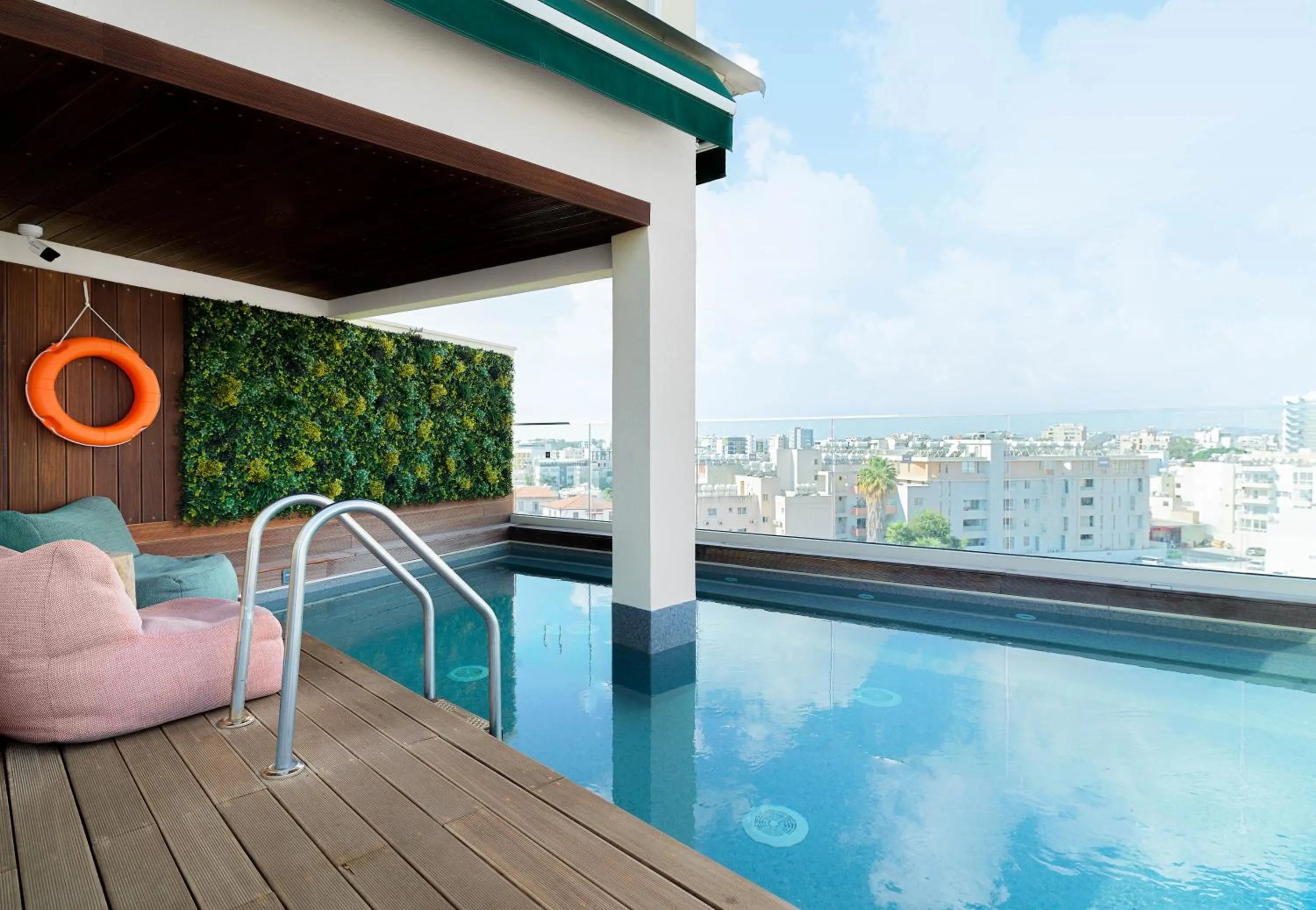 Swimming pool in Leonardo Boutique Hotel Larnaca