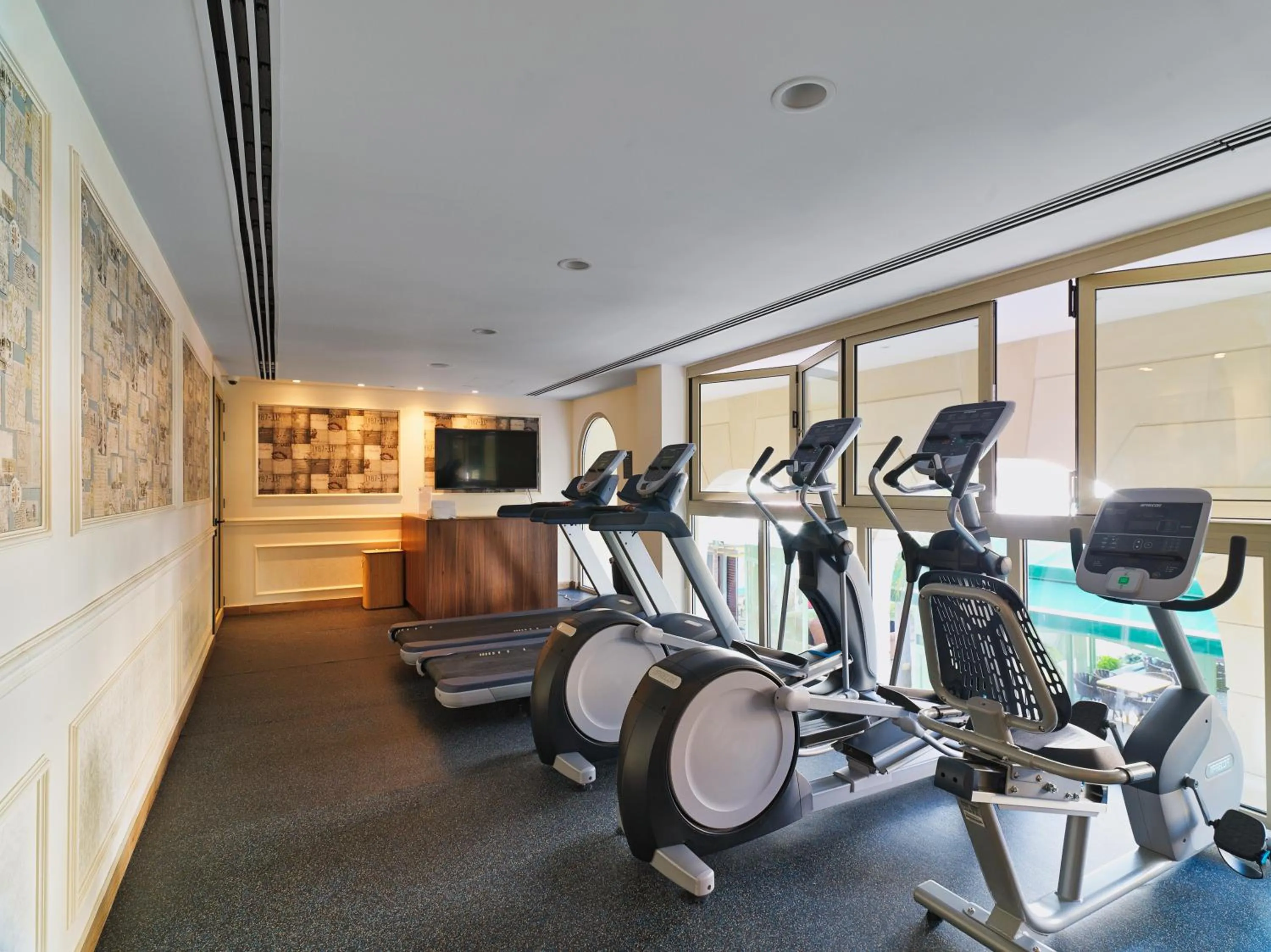 Fitness centre/facilities in Leonardo Boutique Hotel Larnaca