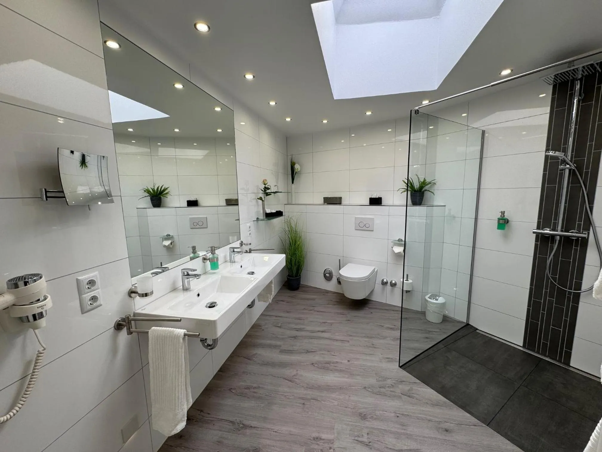 Bathroom in Cityhotel Kaiser Karl Aachen