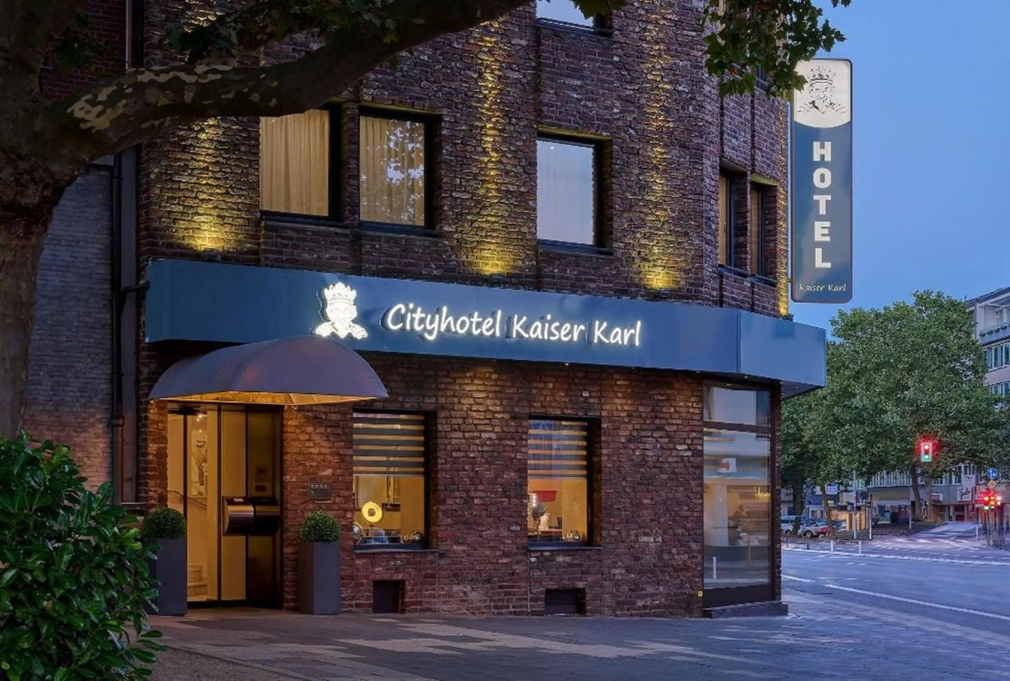 Street view in Cityhotel Kaiser Karl Aachen