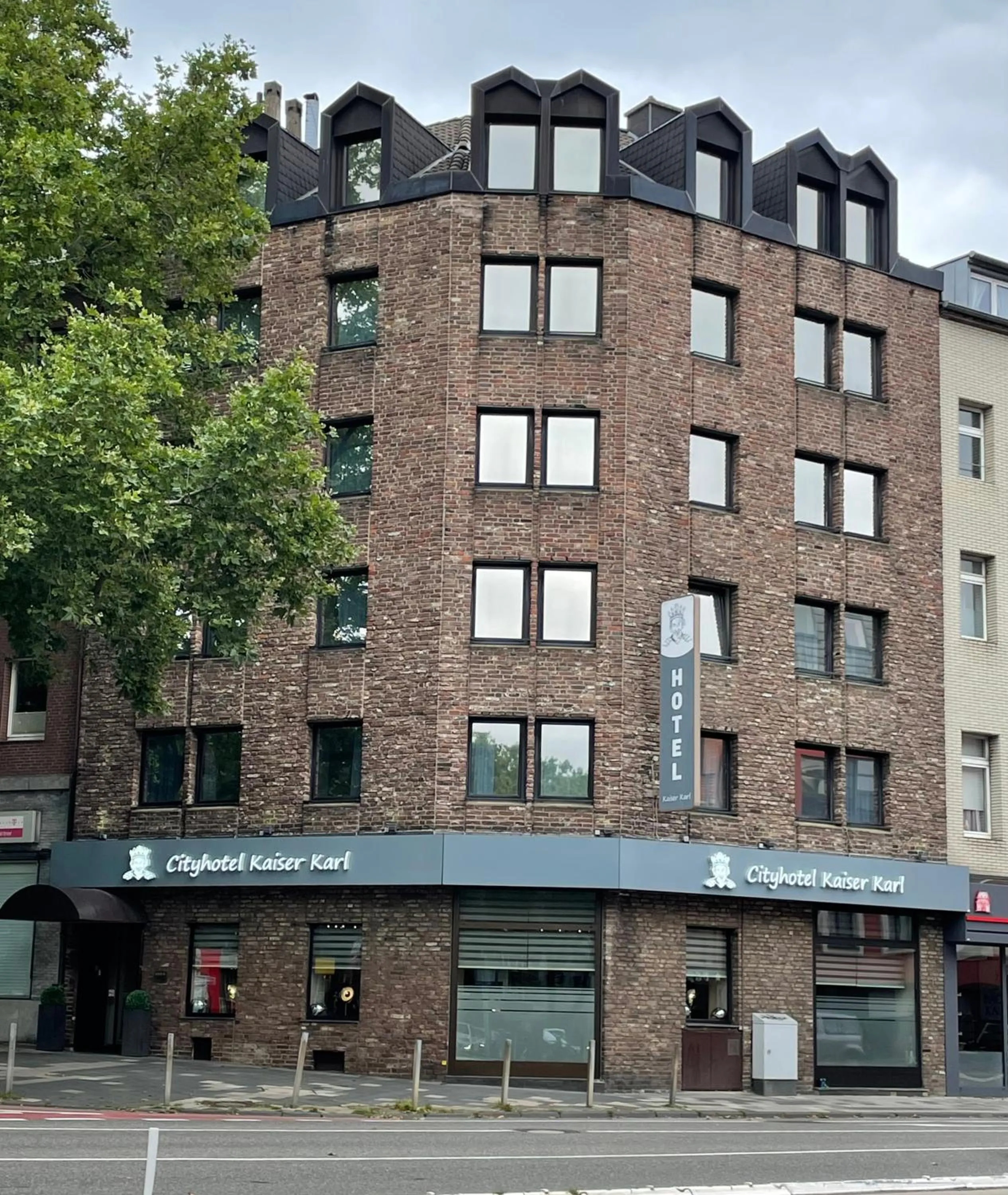 Property building in Cityhotel Kaiser Karl Aachen