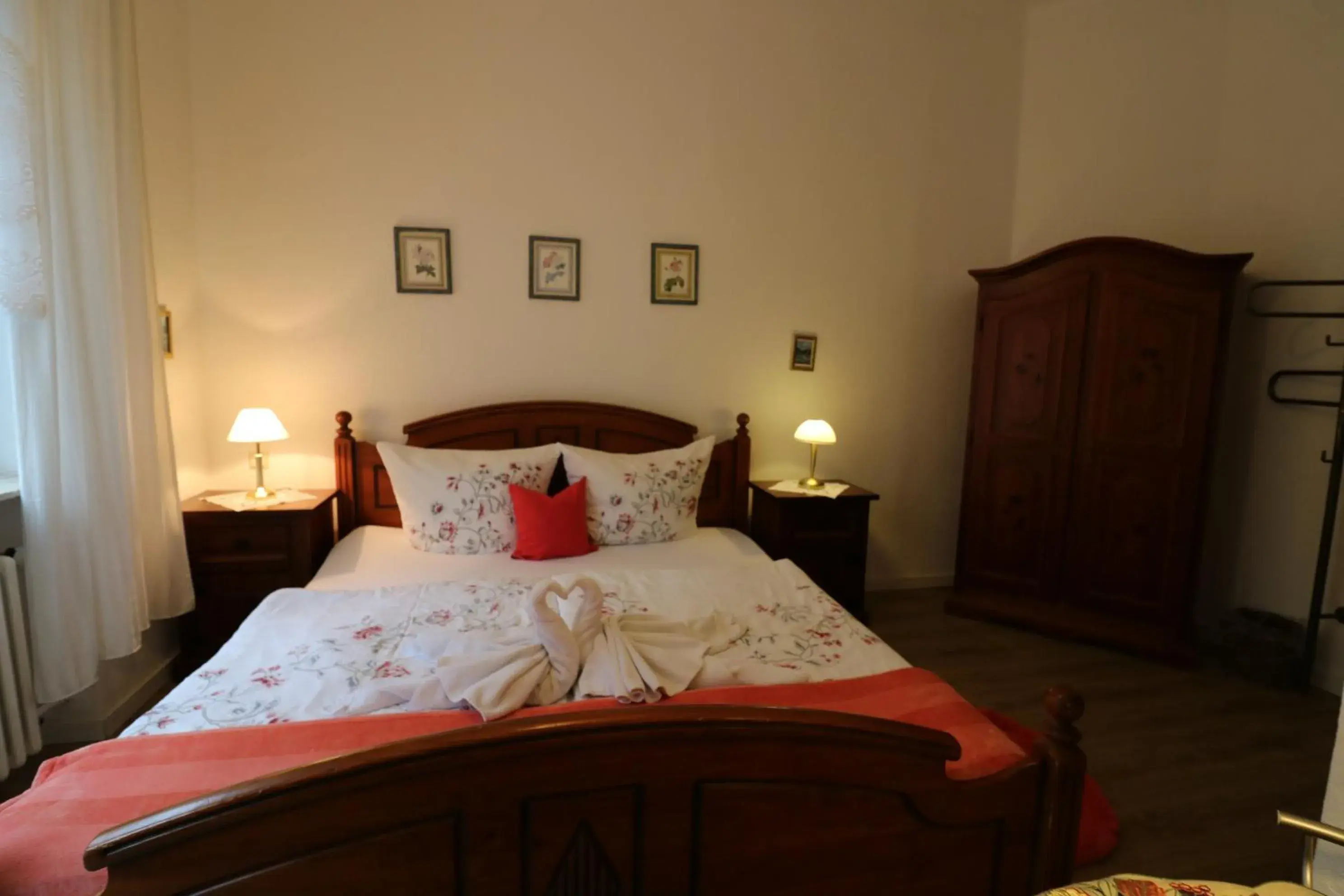 Double Room with Mountain View in Villa Amber Double Room with Mountain View in Villa Amber