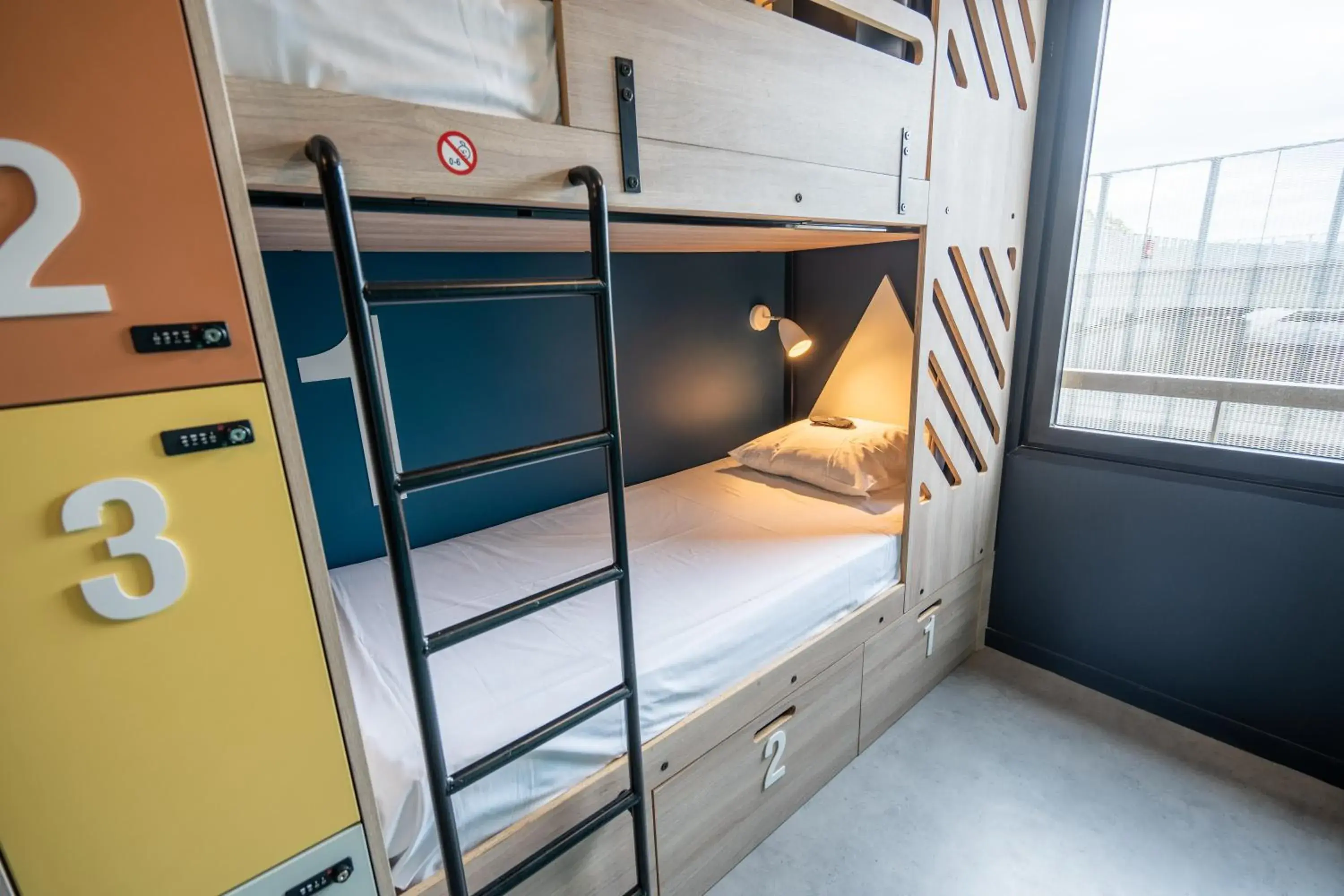 Bed in 3-Bed Mixed Dormitory Room in Whoo Bordeaux Bacalan - Hostel Bed in 3-Bed Mixed Dormitory Room in Whoo Bordeaux Bacalan - Hostel