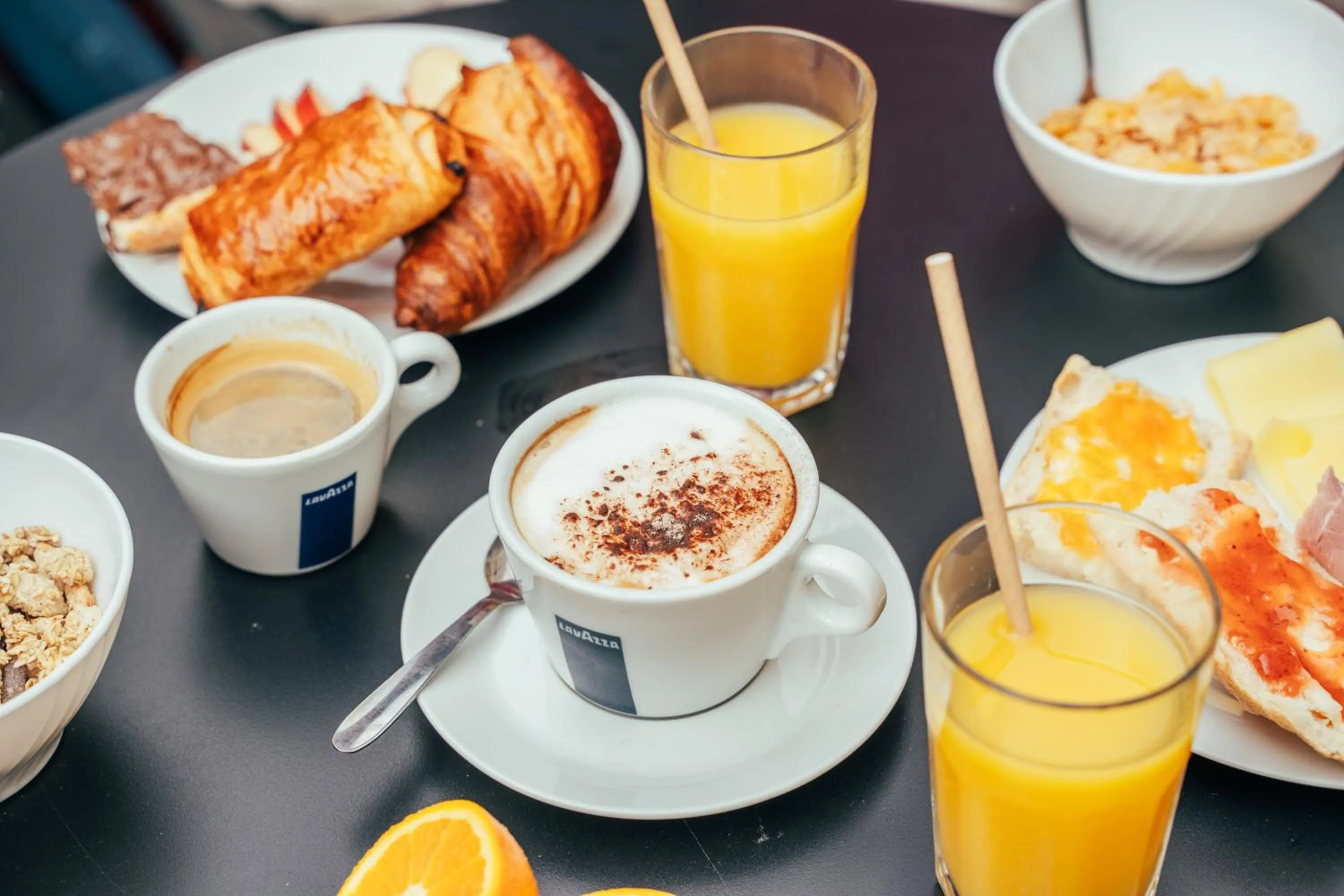 Restaurant/places to eat in Whoo Bordeaux Bacalan - Hostel