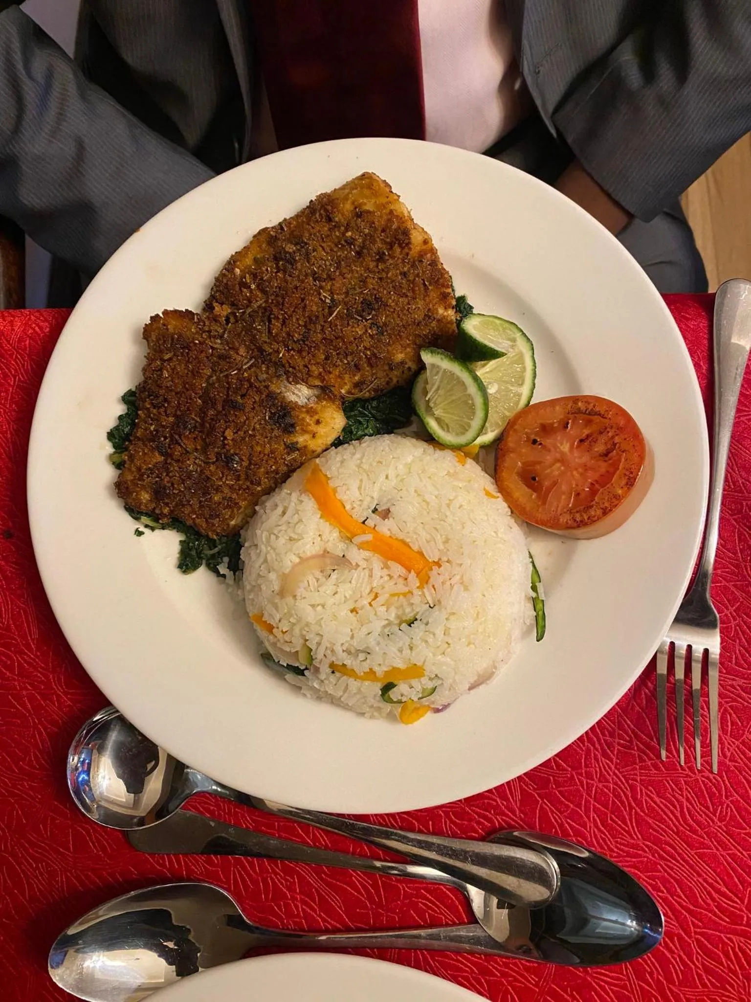 Restaurant/places to eat, Food in Hemak Suites