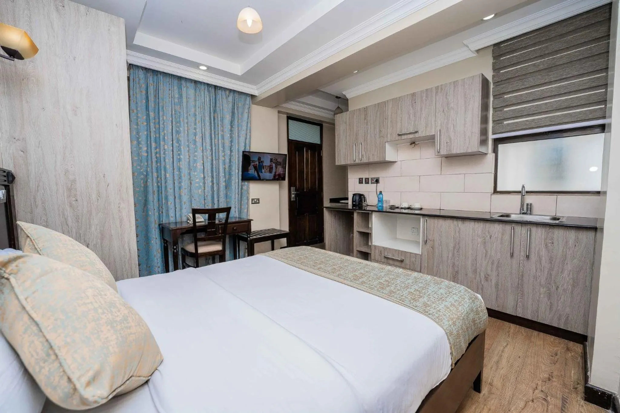 Bedroom in Hemak Suites