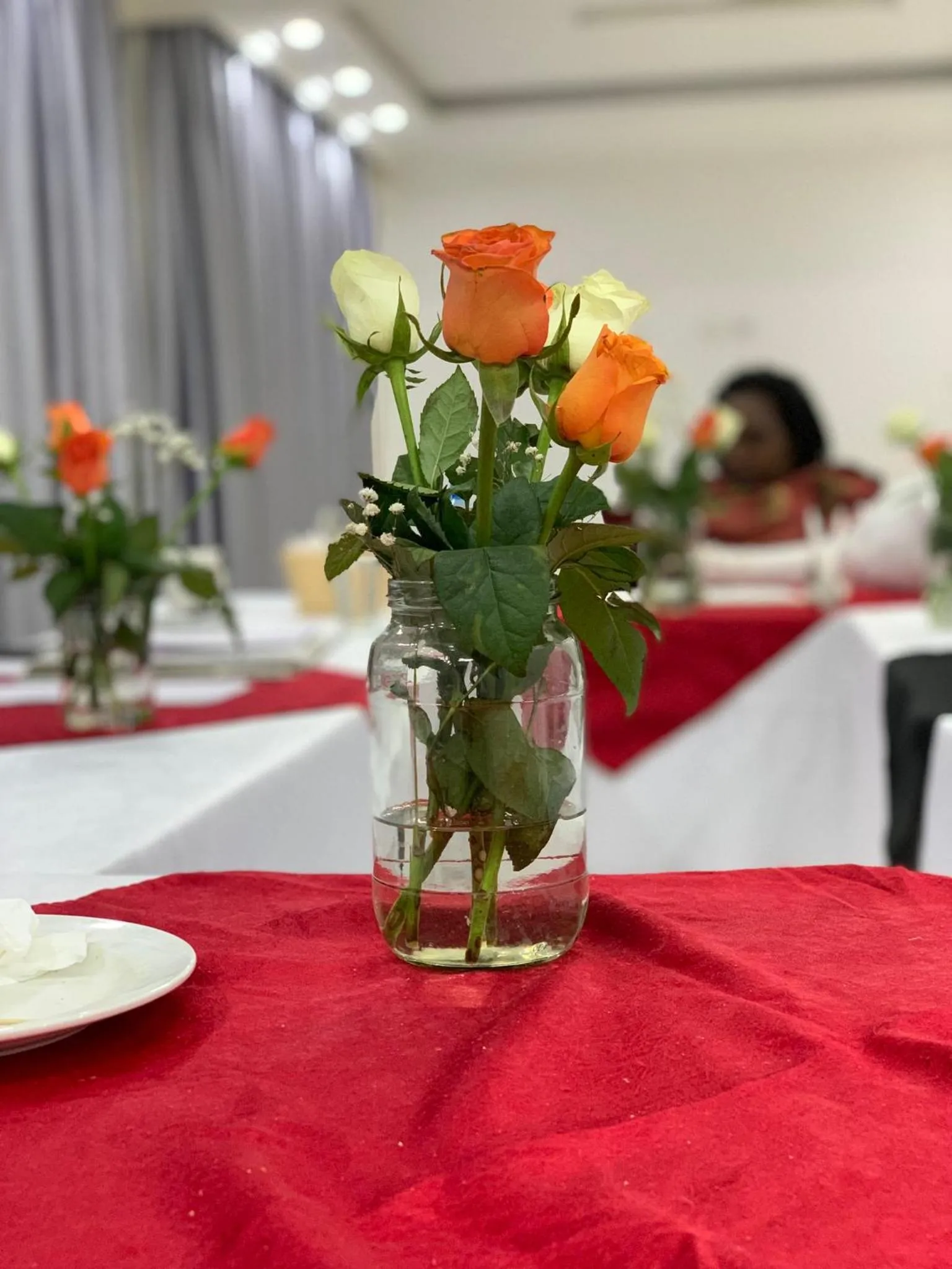 Restaurant/places to eat in Hemak Suites