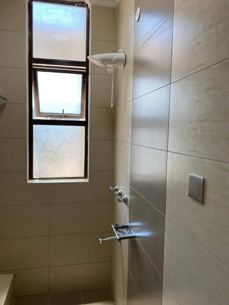 Deluxe Twin Room in Hemak Suites Deluxe Twin Room in Hemak Suites