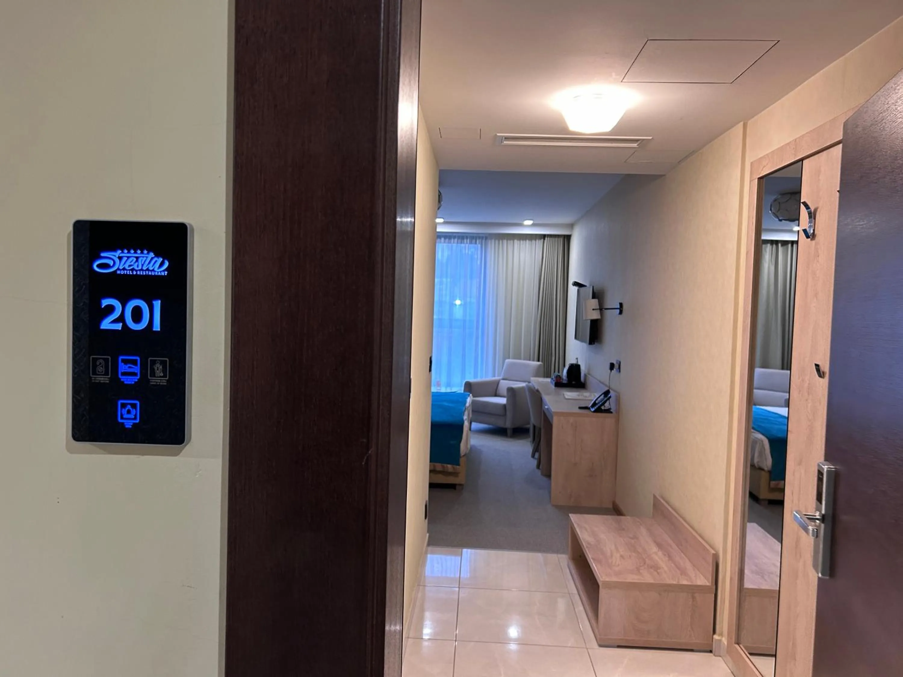 Photo of the whole room in Hotel Siesta