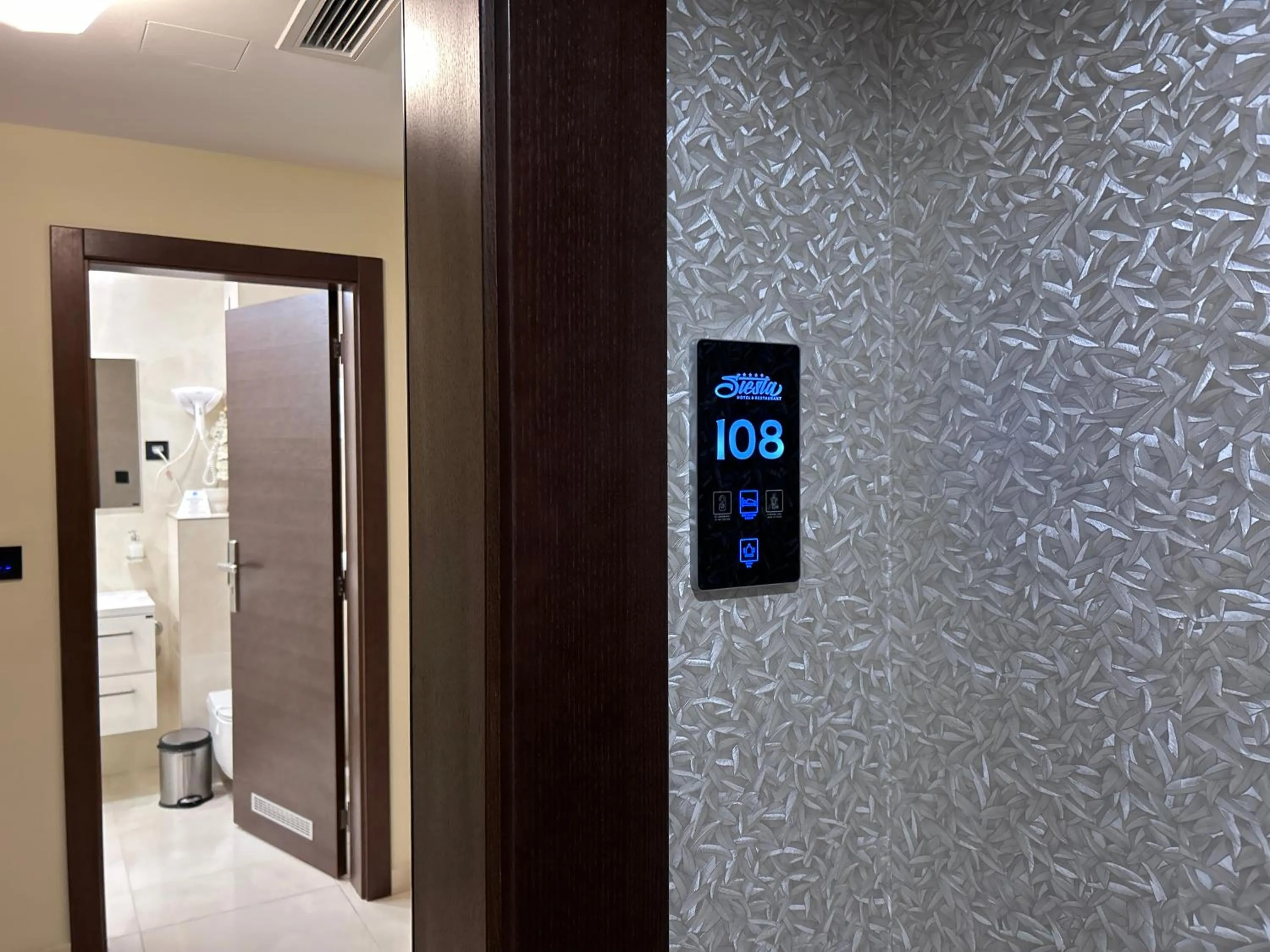 Photo of the whole room in Hotel Siesta