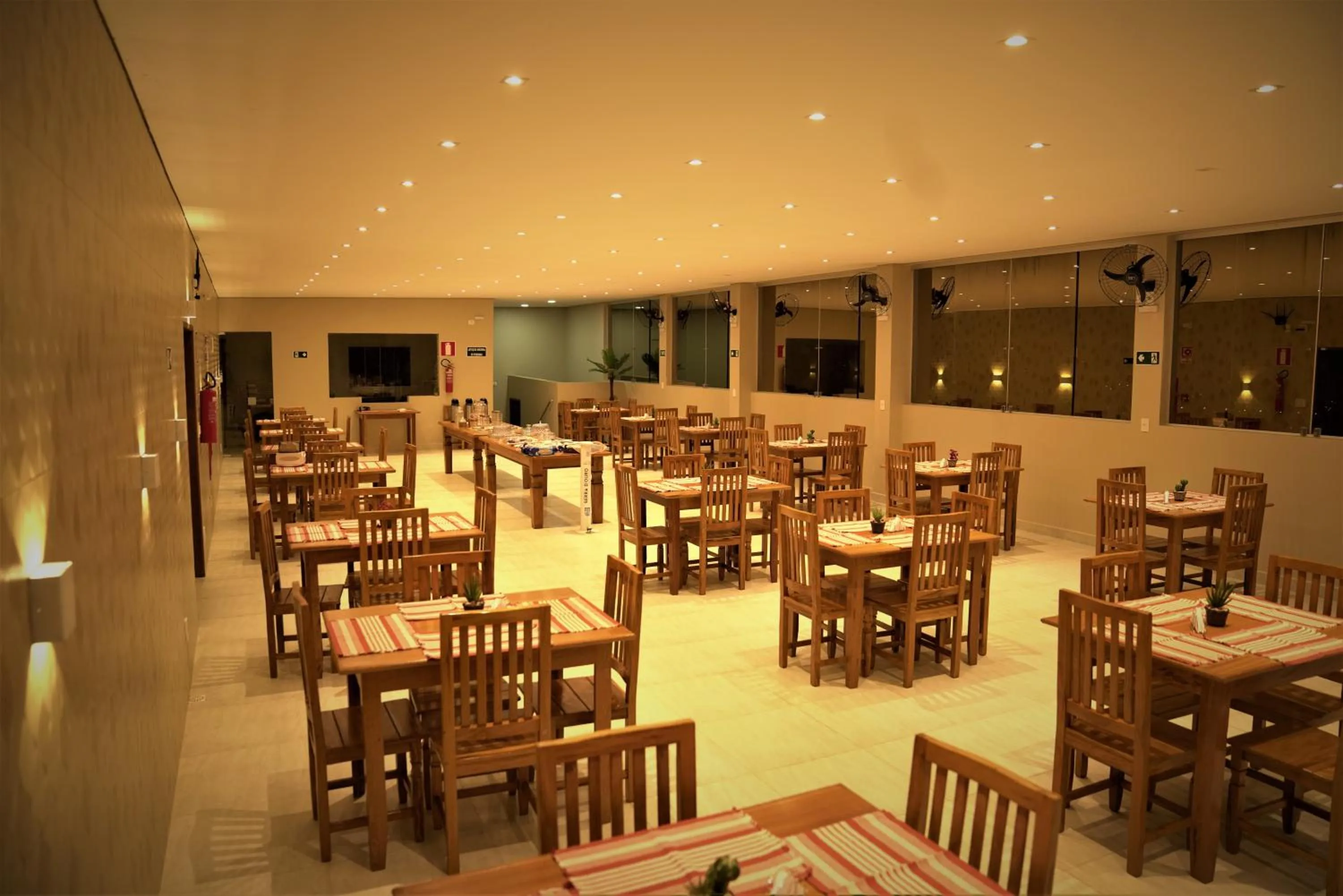 Restaurant/places to eat in Terra D` Ouro Apart Hotel