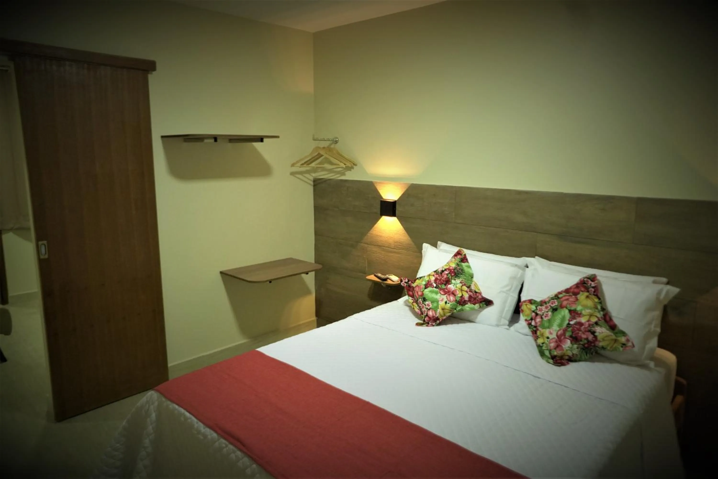 Bedroom, Bed in Terra D` Ouro Apart Hotel