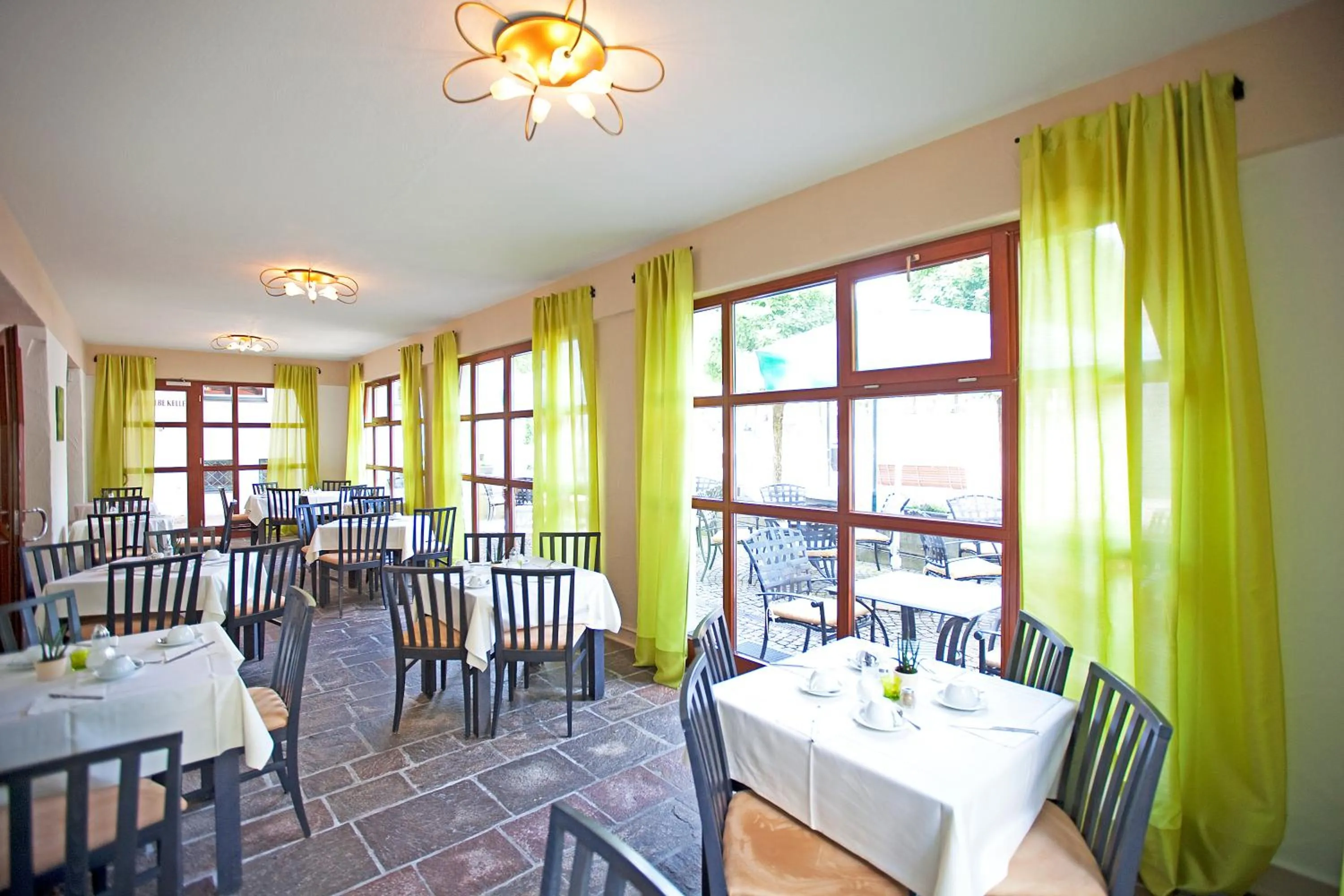 Restaurant/places to eat in Drexel´s Parkhotel