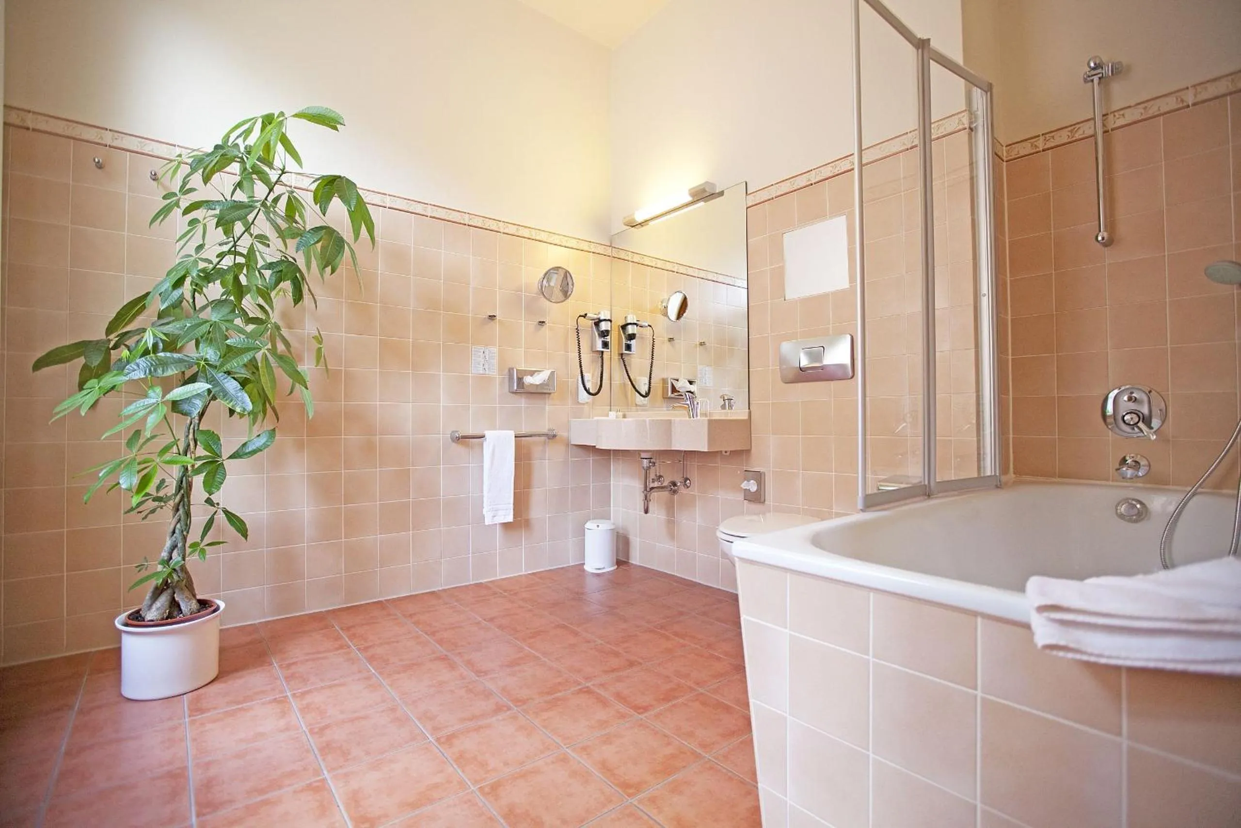 Bathroom in Drexel´s Parkhotel