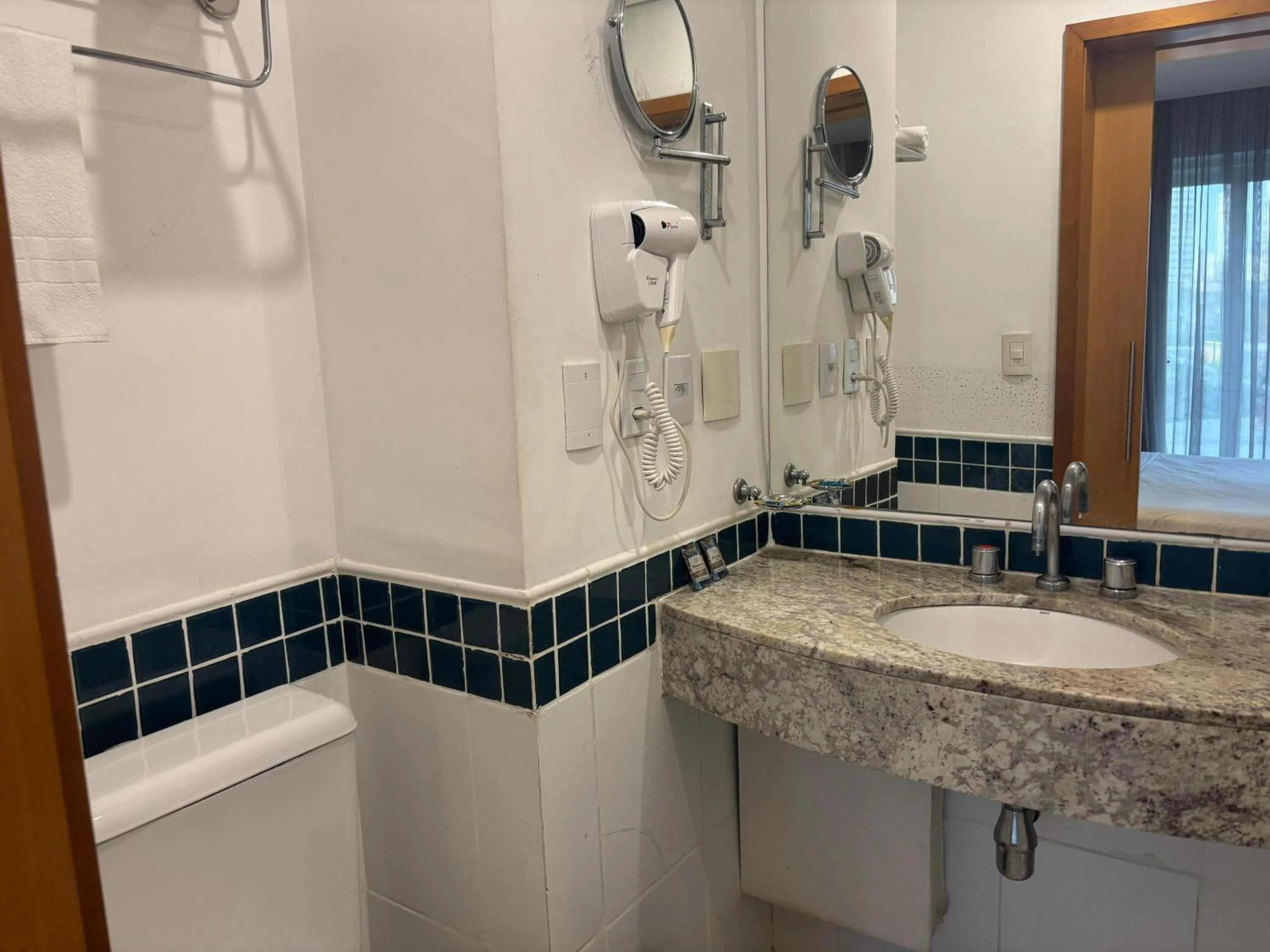 Flat Lindo ao lado Park Ibirapuera Av Paulista com garagem 103