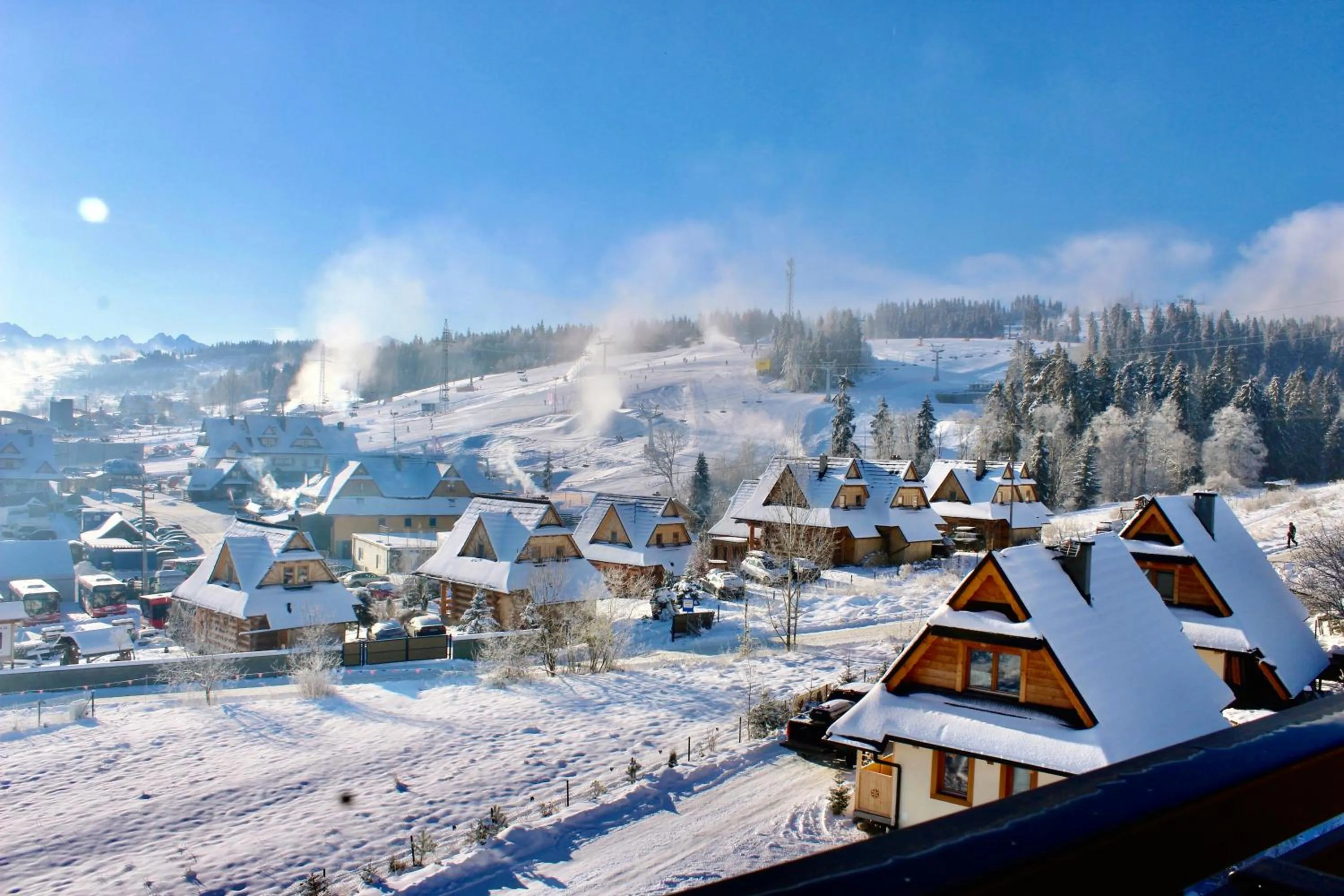 Property building in Askana