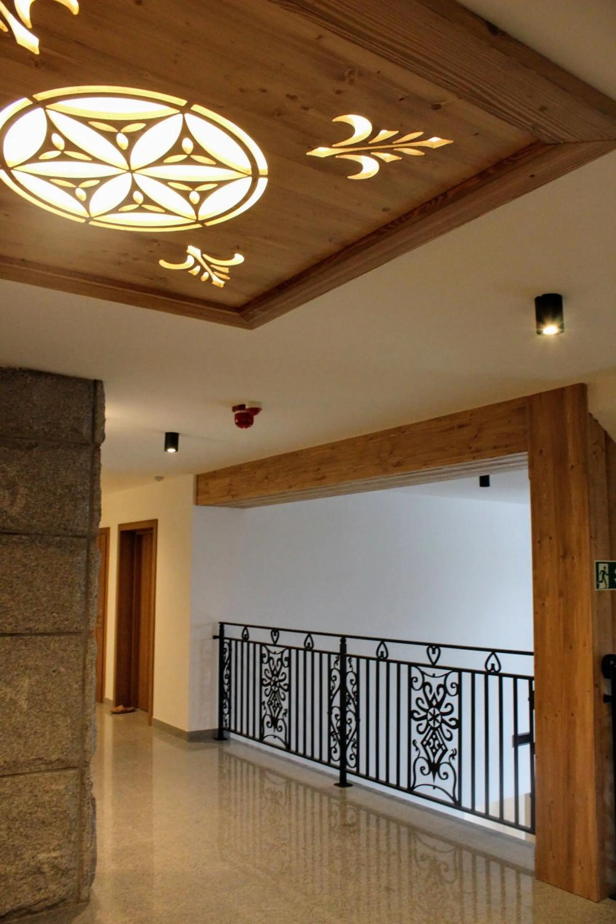 Area and facilities in Askana