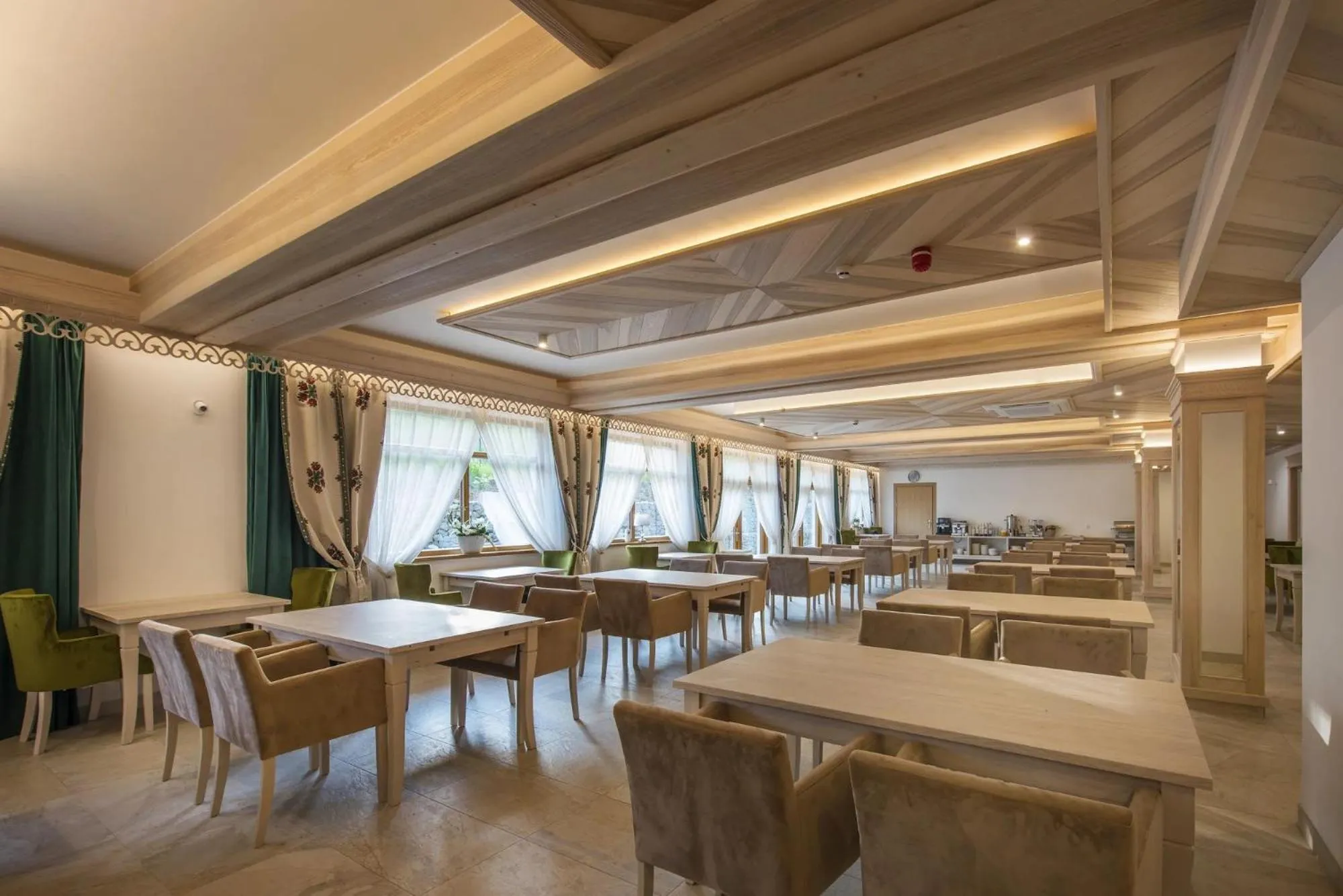 Restaurant/places to eat in Askana