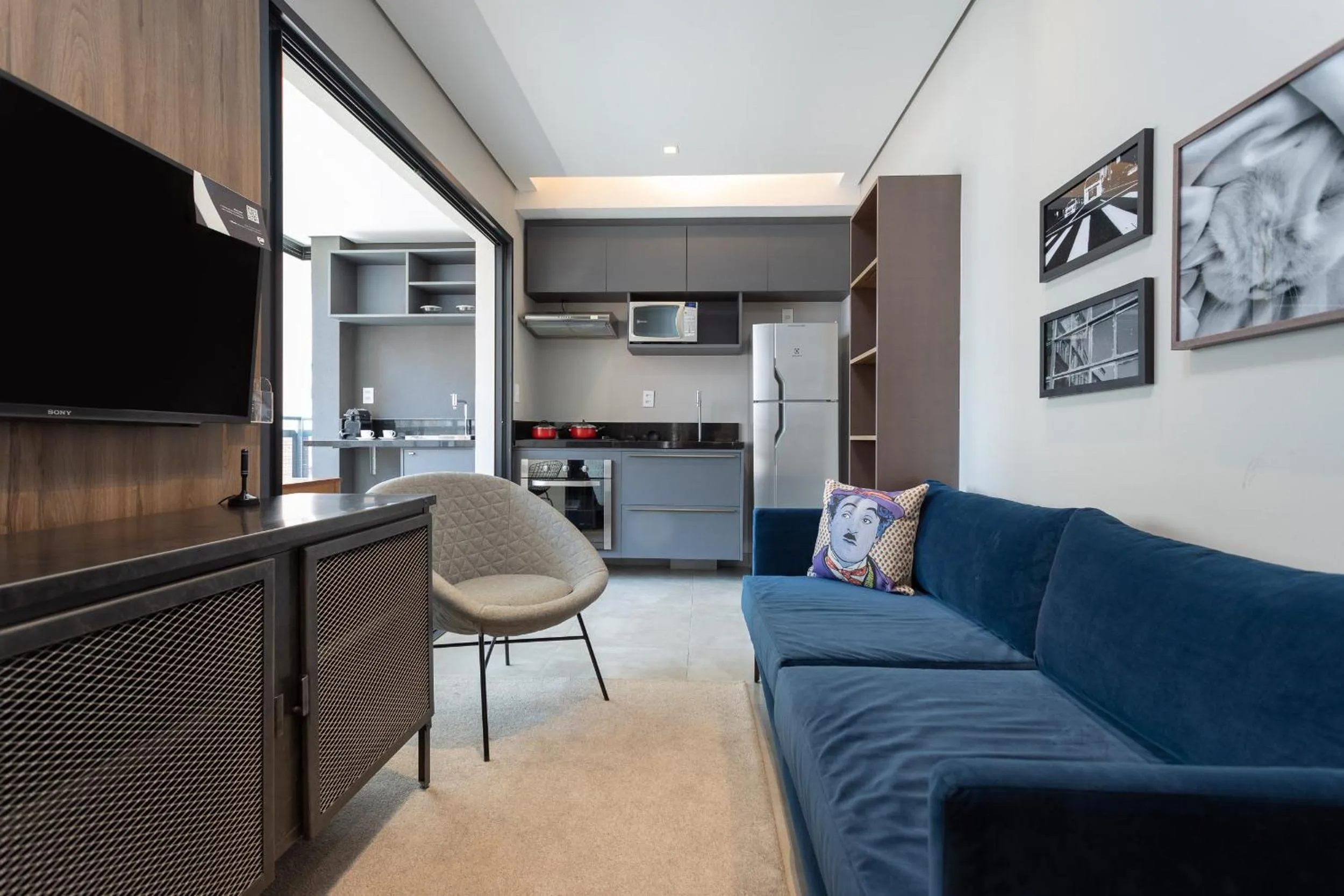 Kitchen or kitchenette in Charlie Cobogó Pinheiros