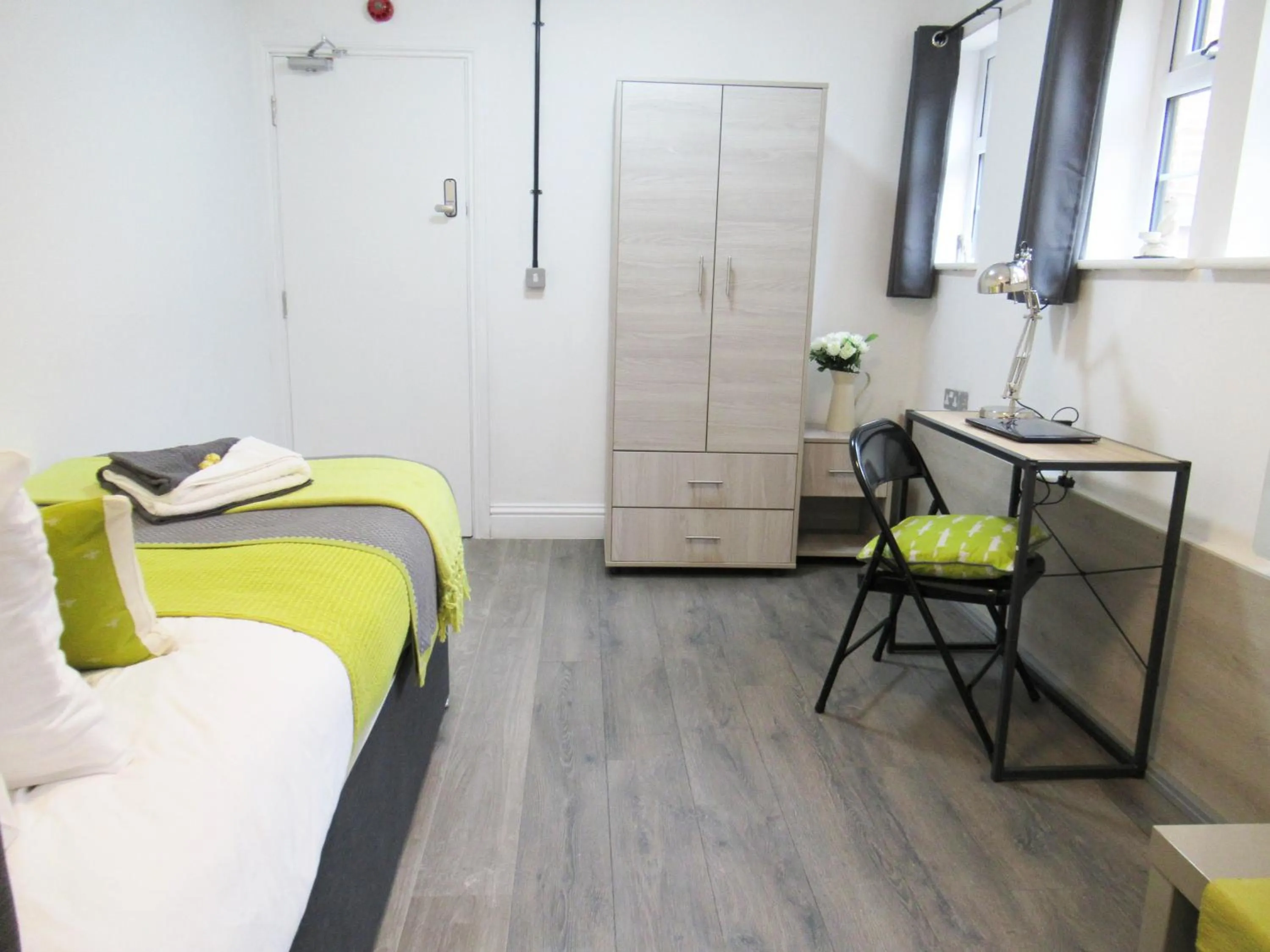 Bed in Queen Street Apartments