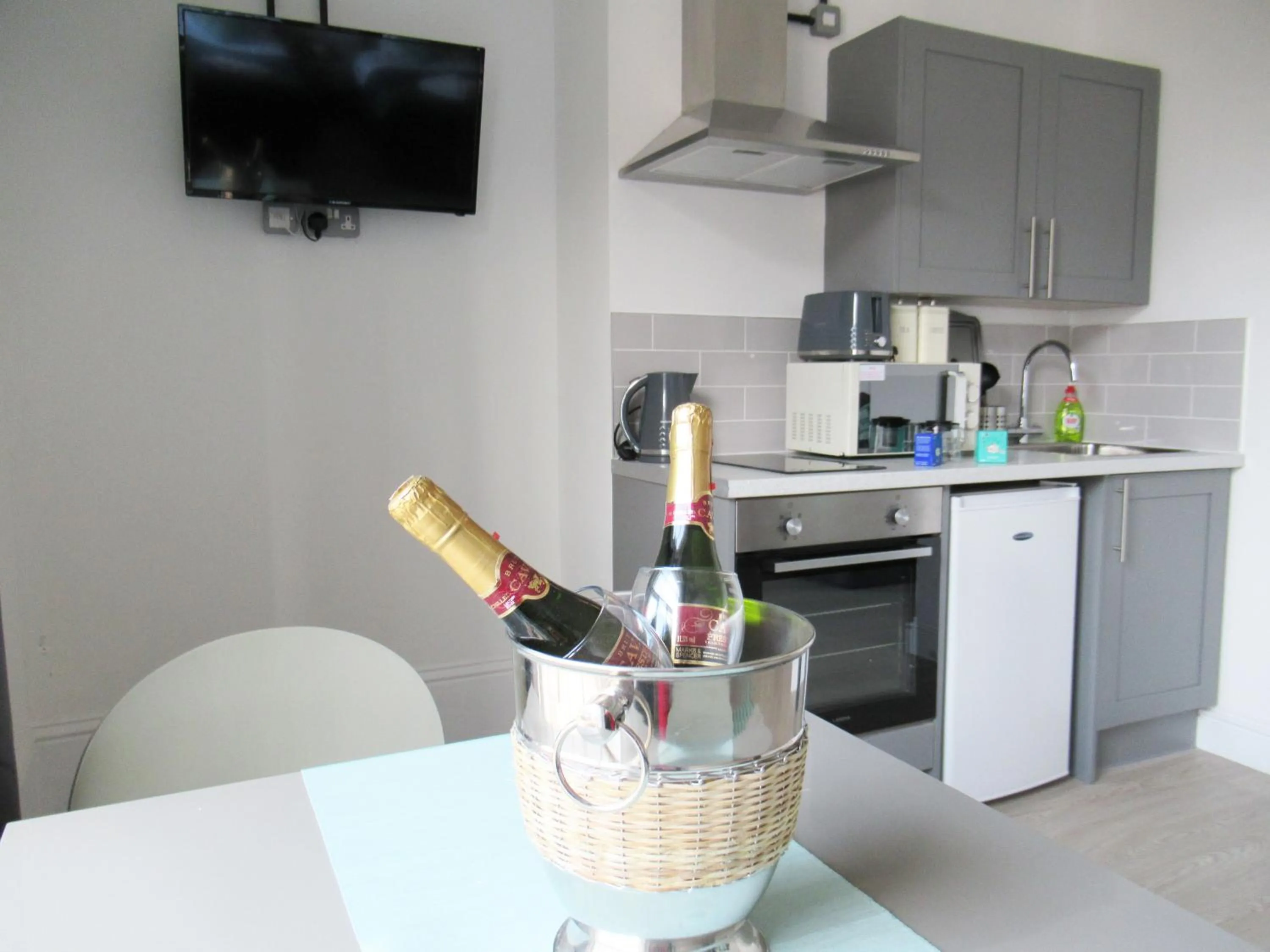 Queen Street Apartments