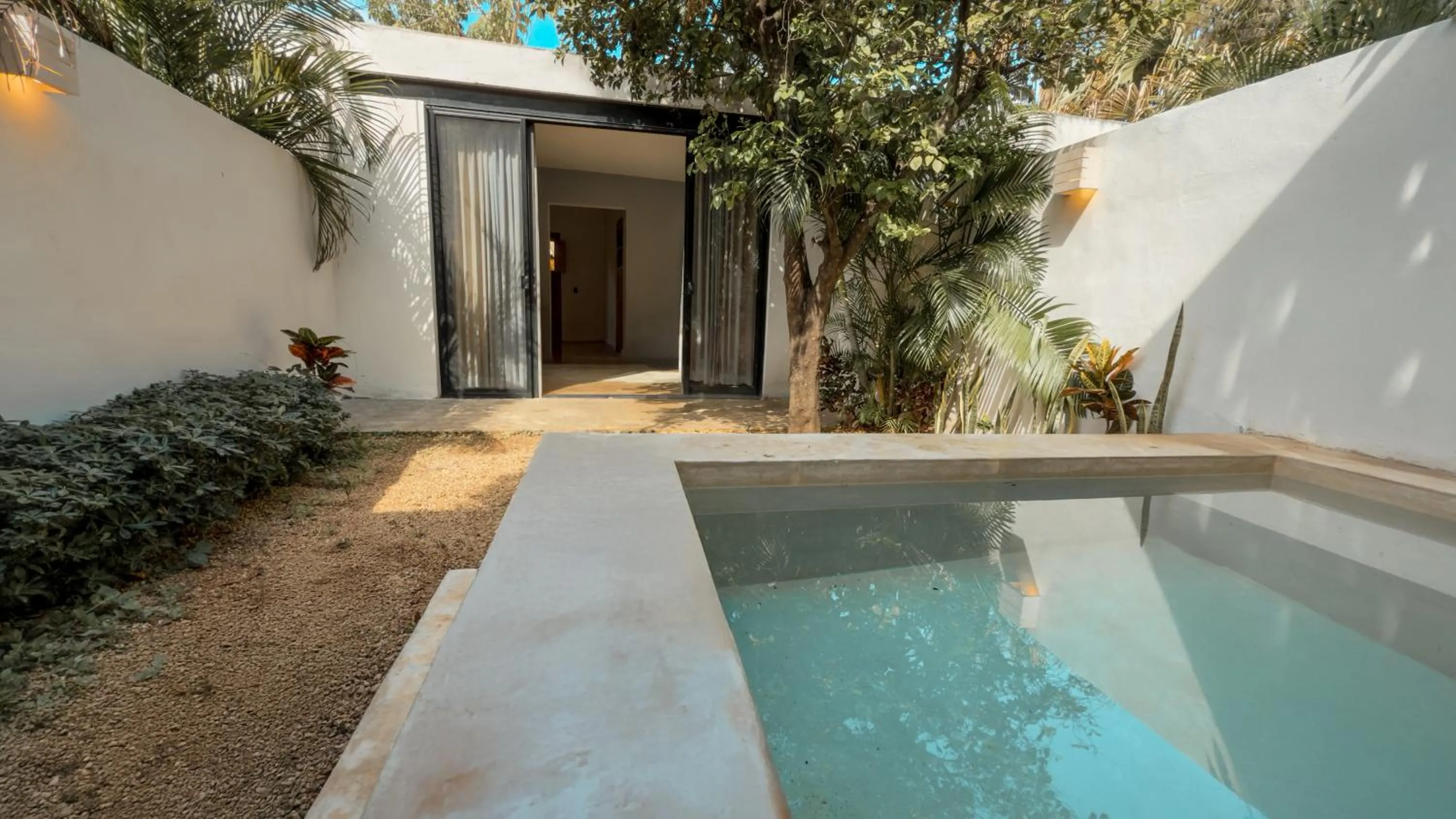 Swimming pool in Hotel Unknown