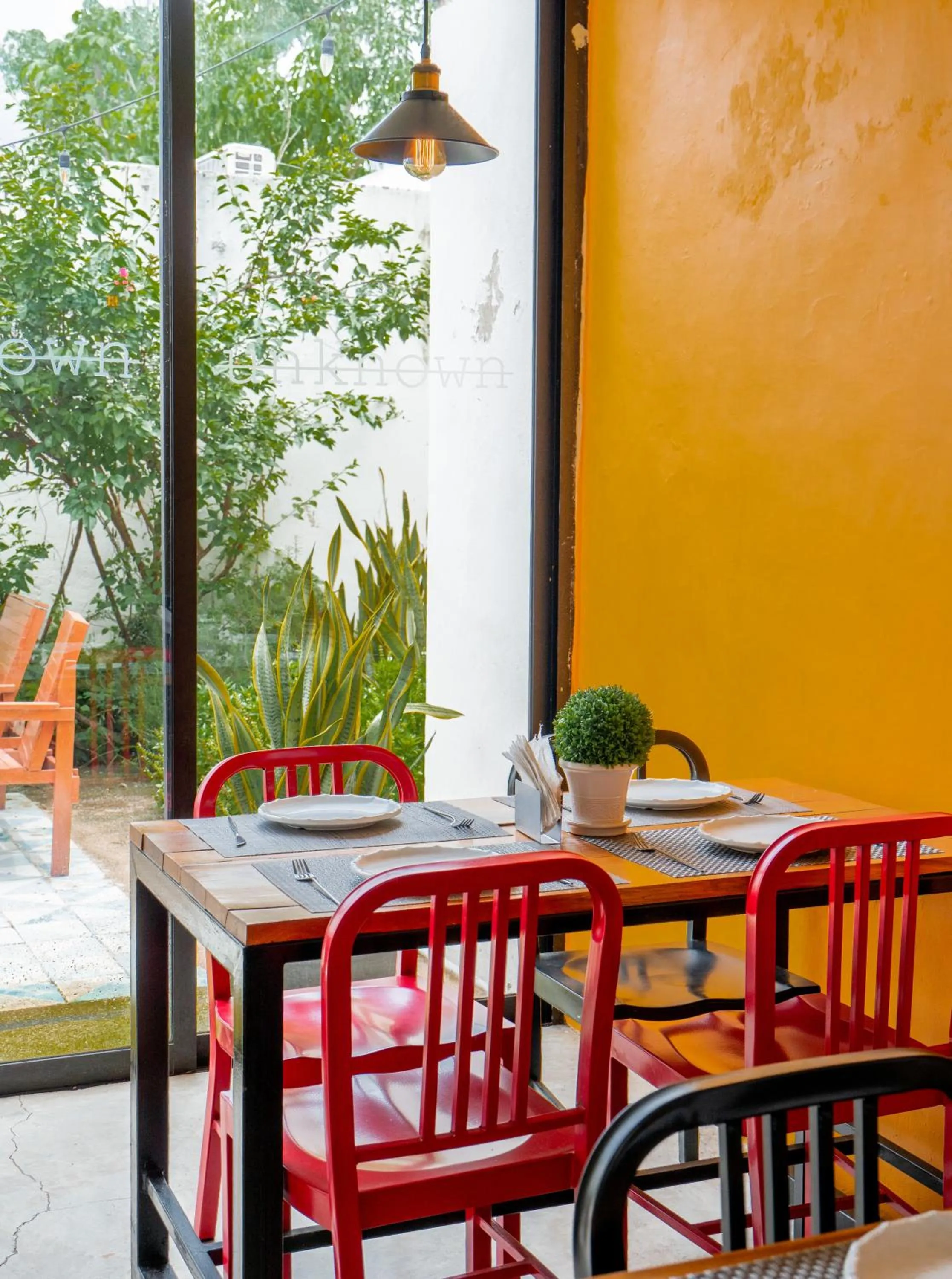 Dining area in Hotel Unknown