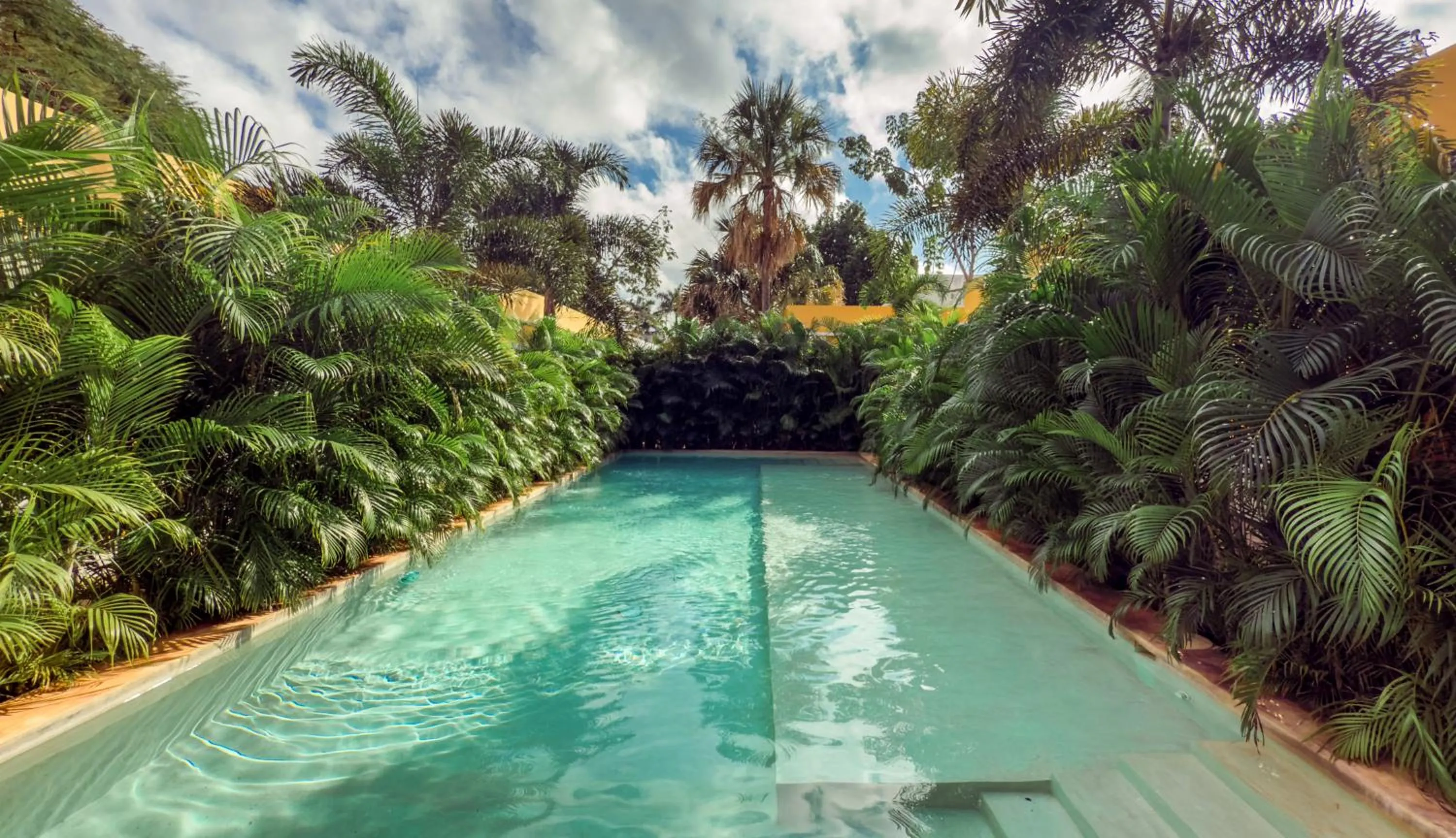 Swimming pool in Hotel Unknown