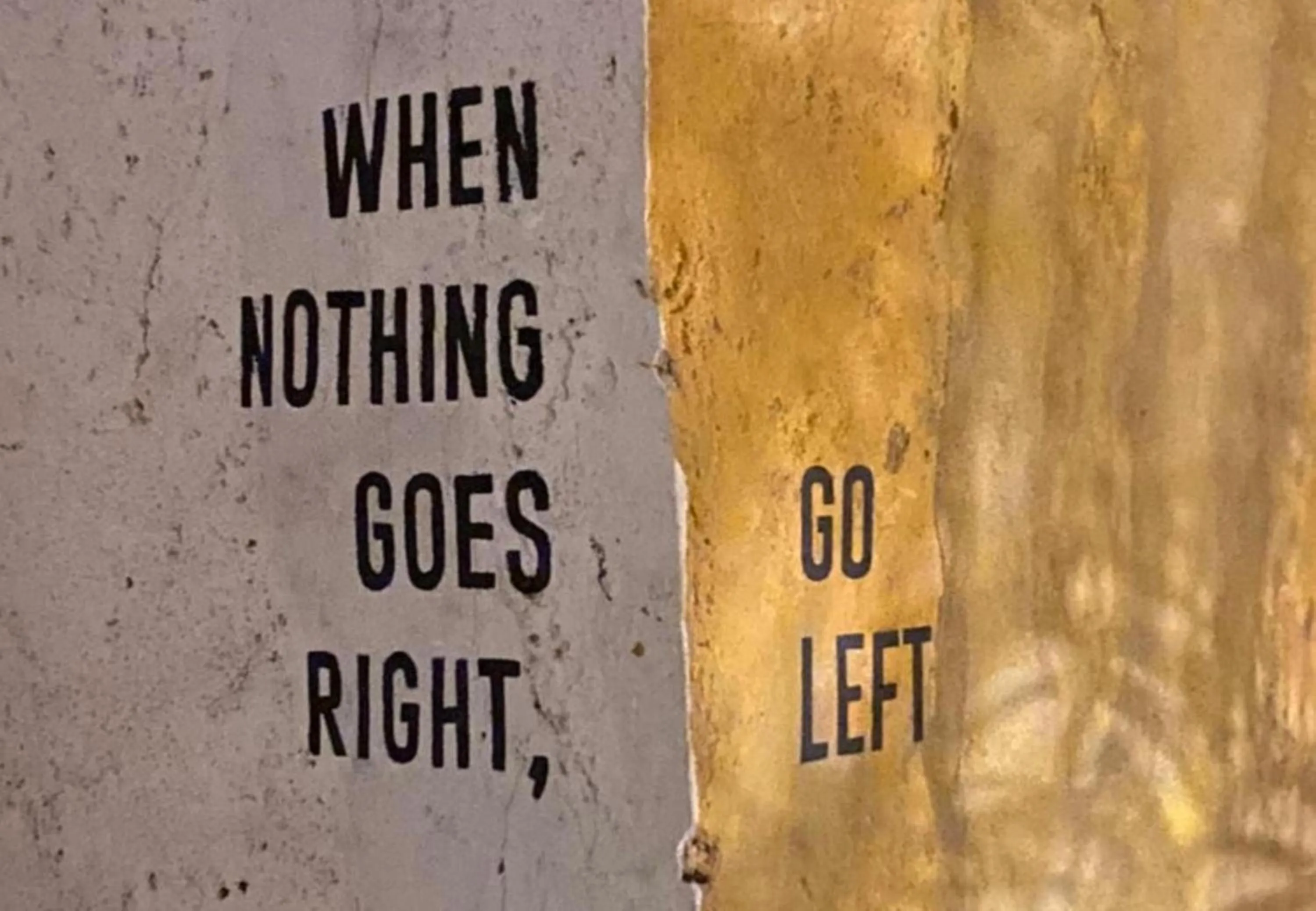 Restaurant/places to eat in Hotel Unknown