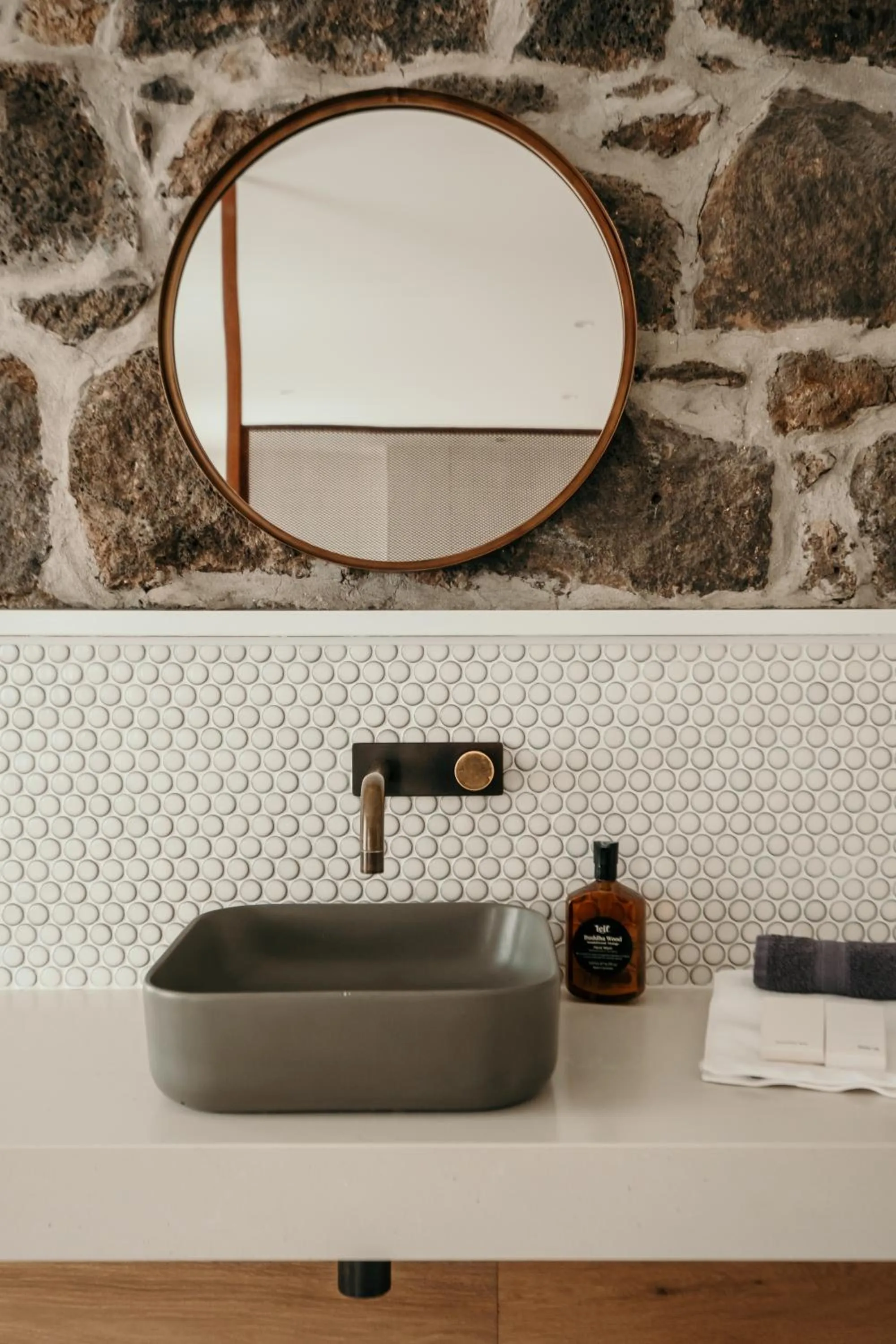 Bathroom in The Oak & Anchor Hotel