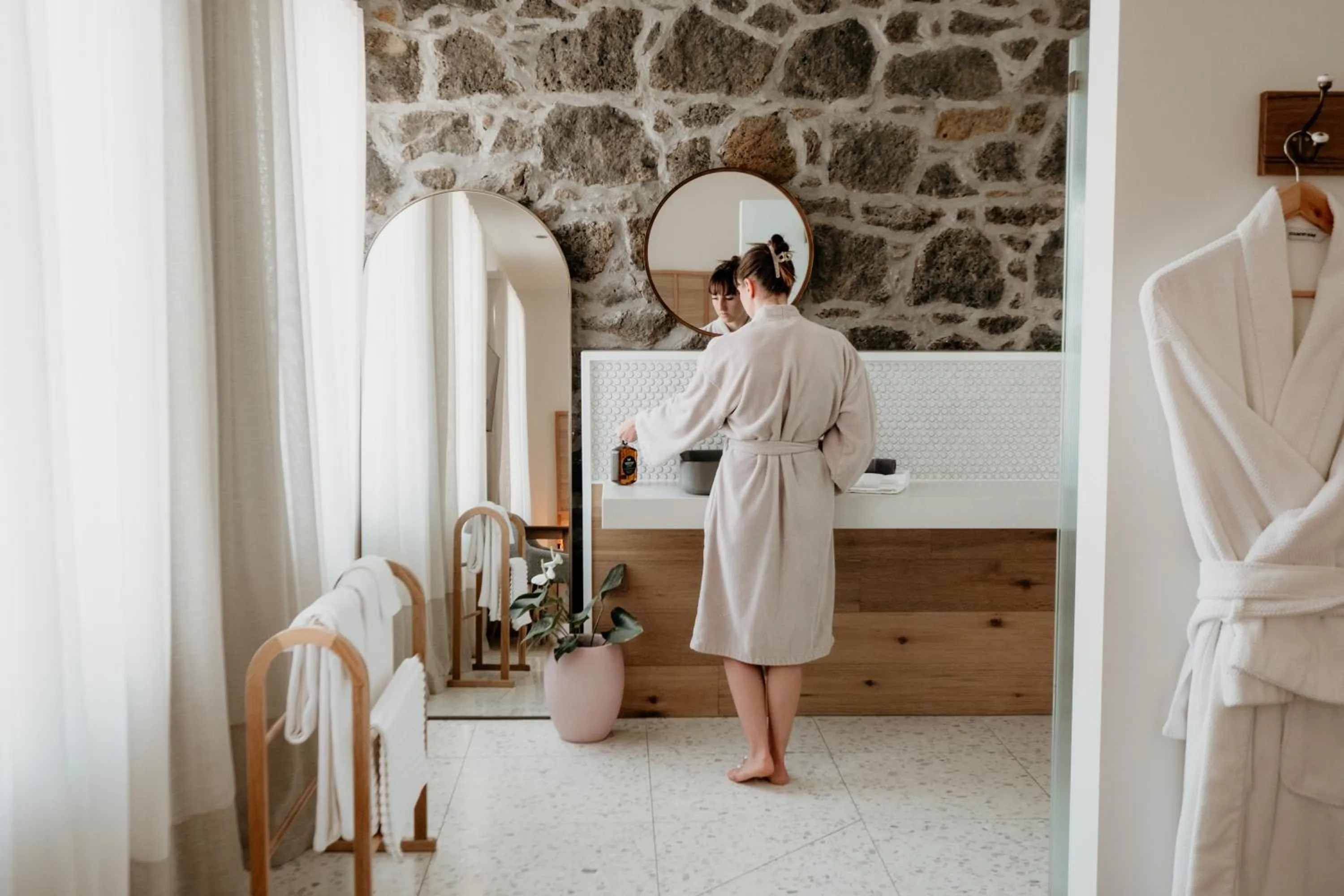 Bathroom in The Oak & Anchor Hotel