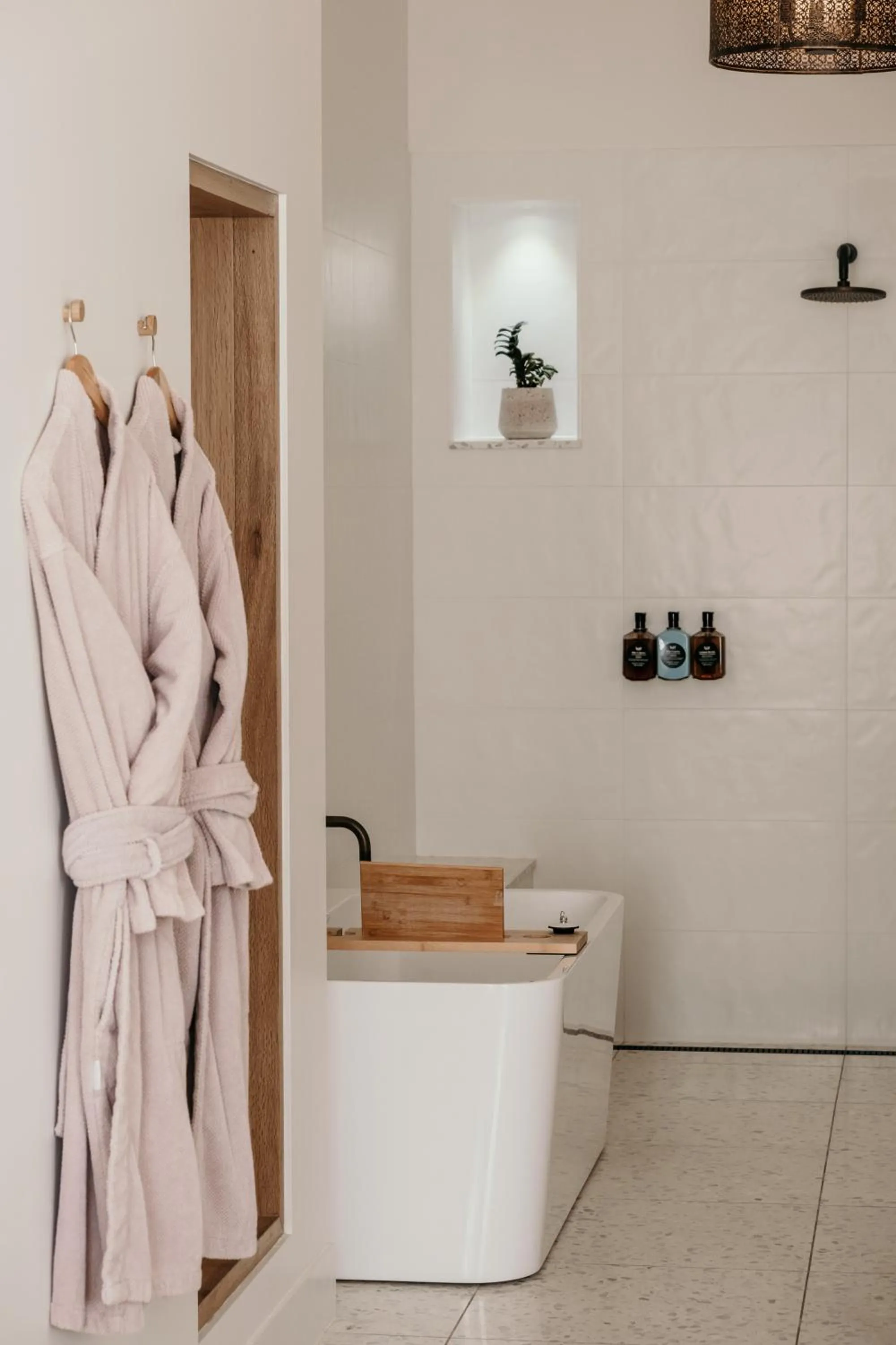 Bathroom in The Oak & Anchor Hotel
