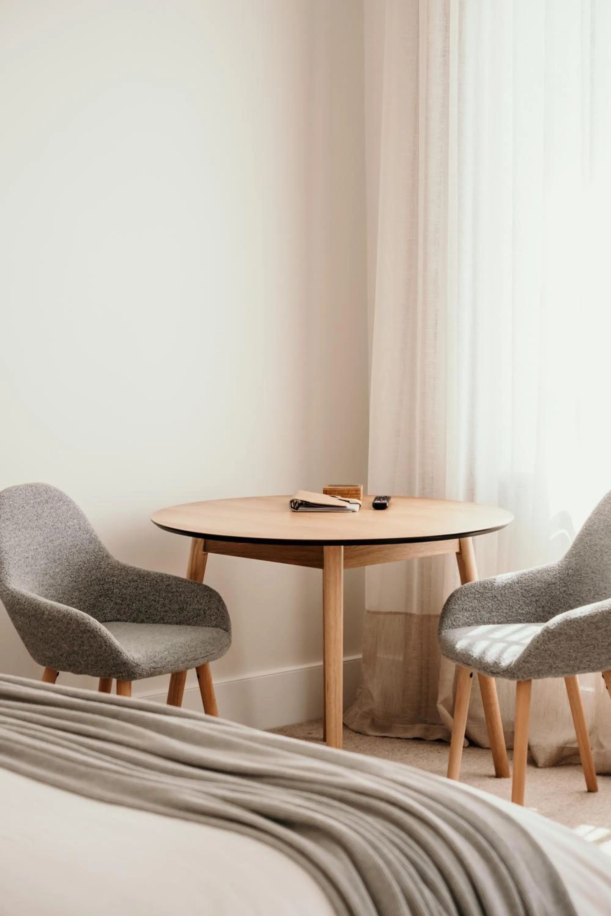 Seating area in The Oak & Anchor Hotel