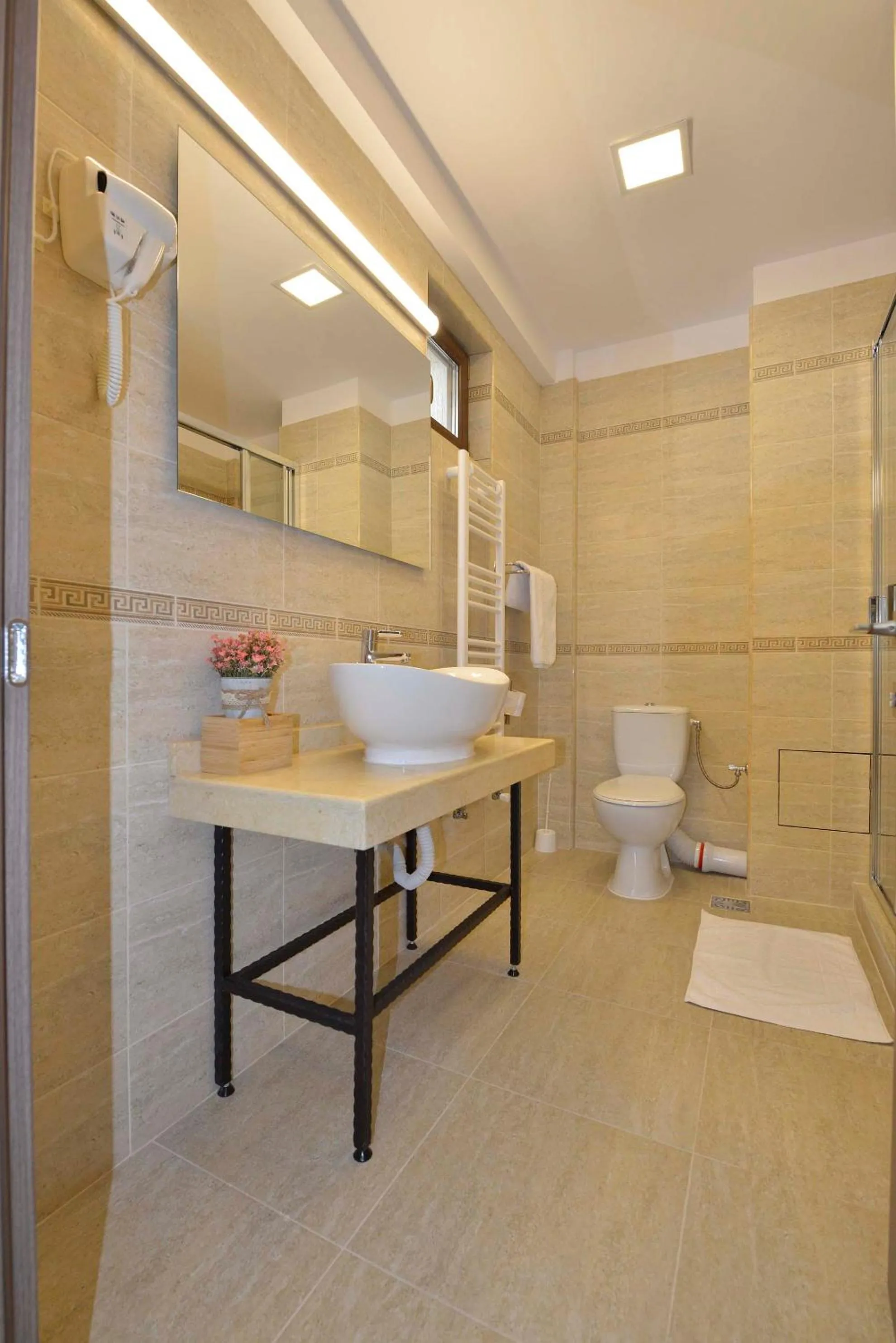 Shower in AMADEUS RESIDENCE