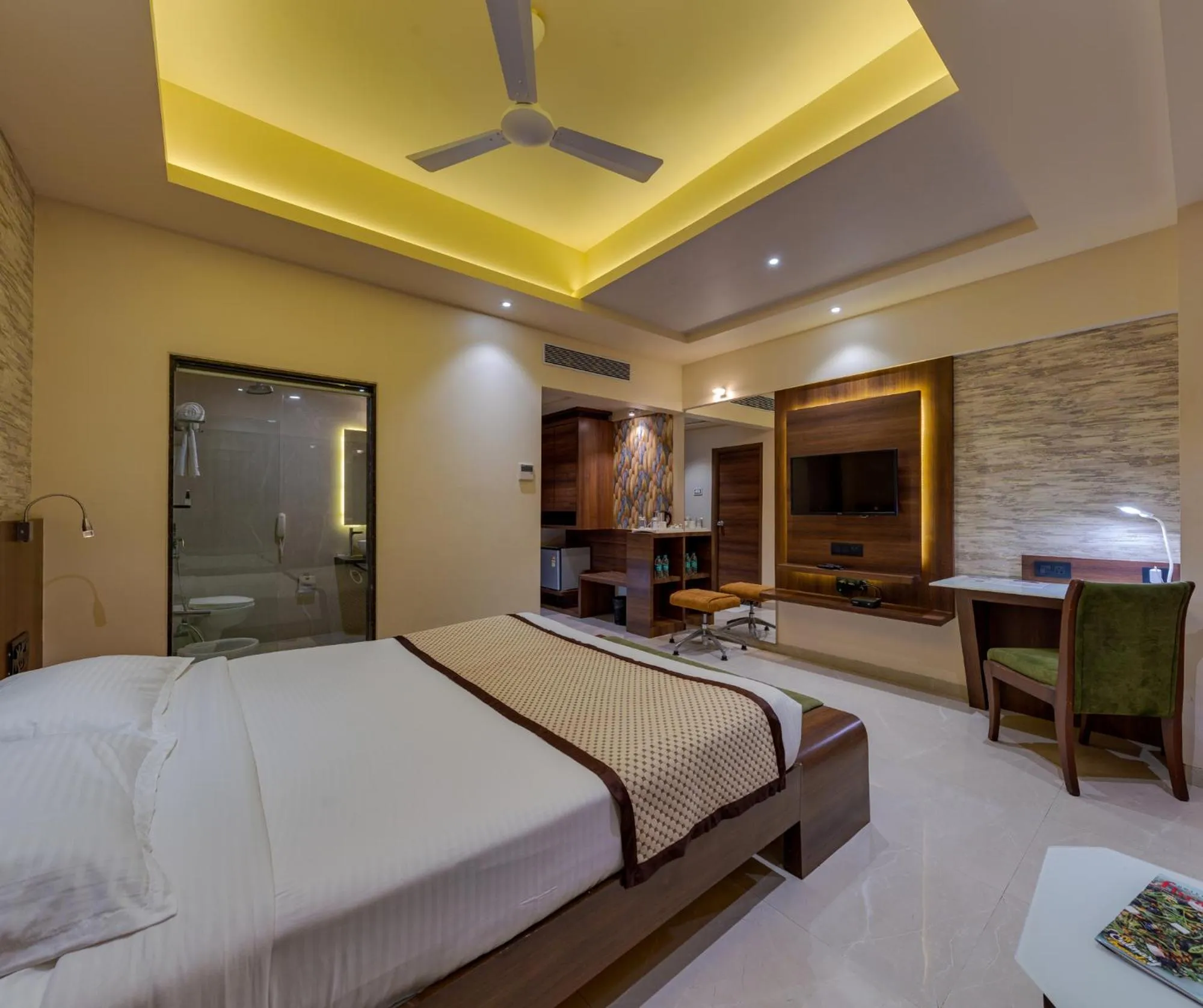 Bed in Hotel Pratham