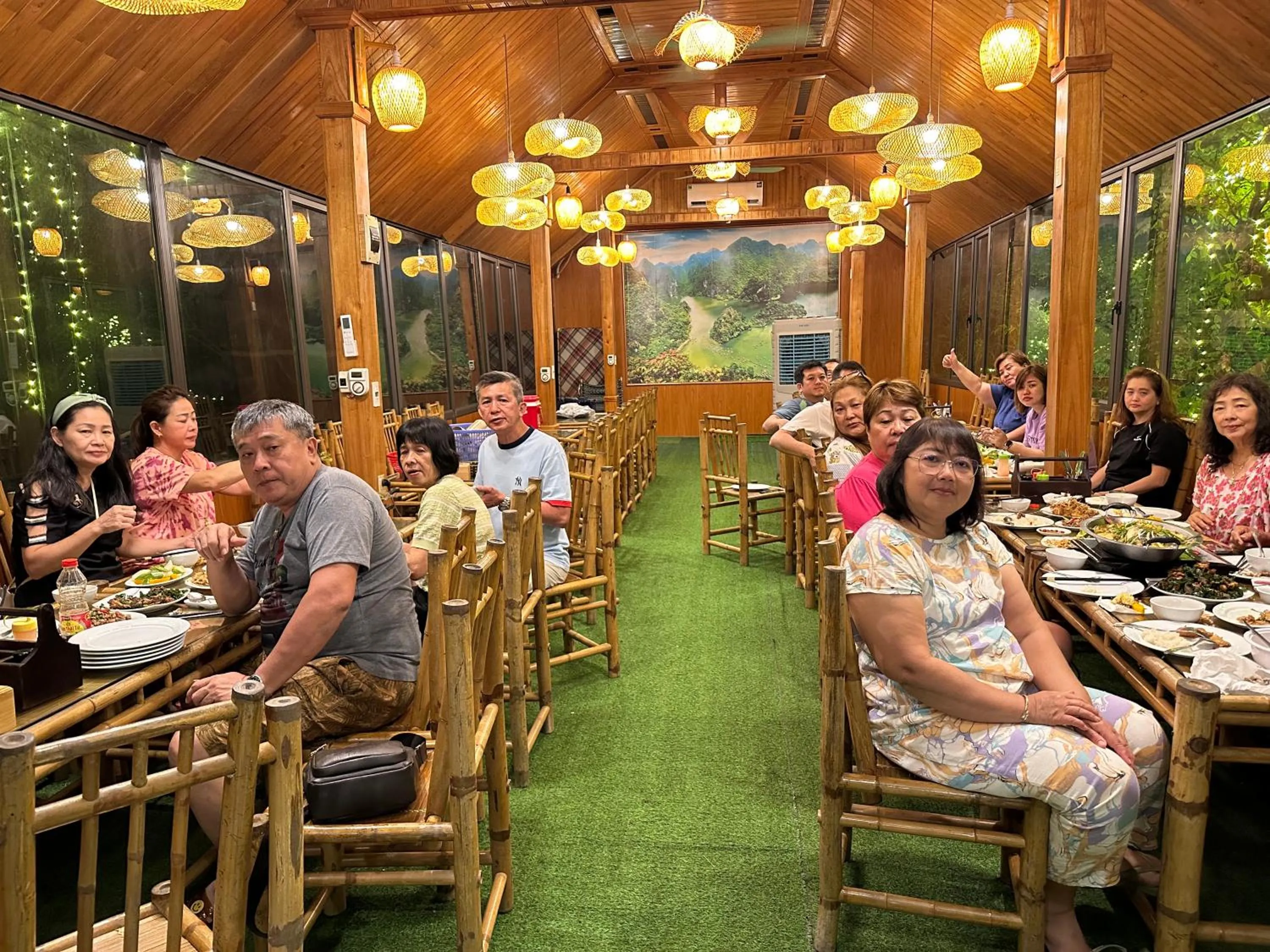 HoangLong Riverside Homestay