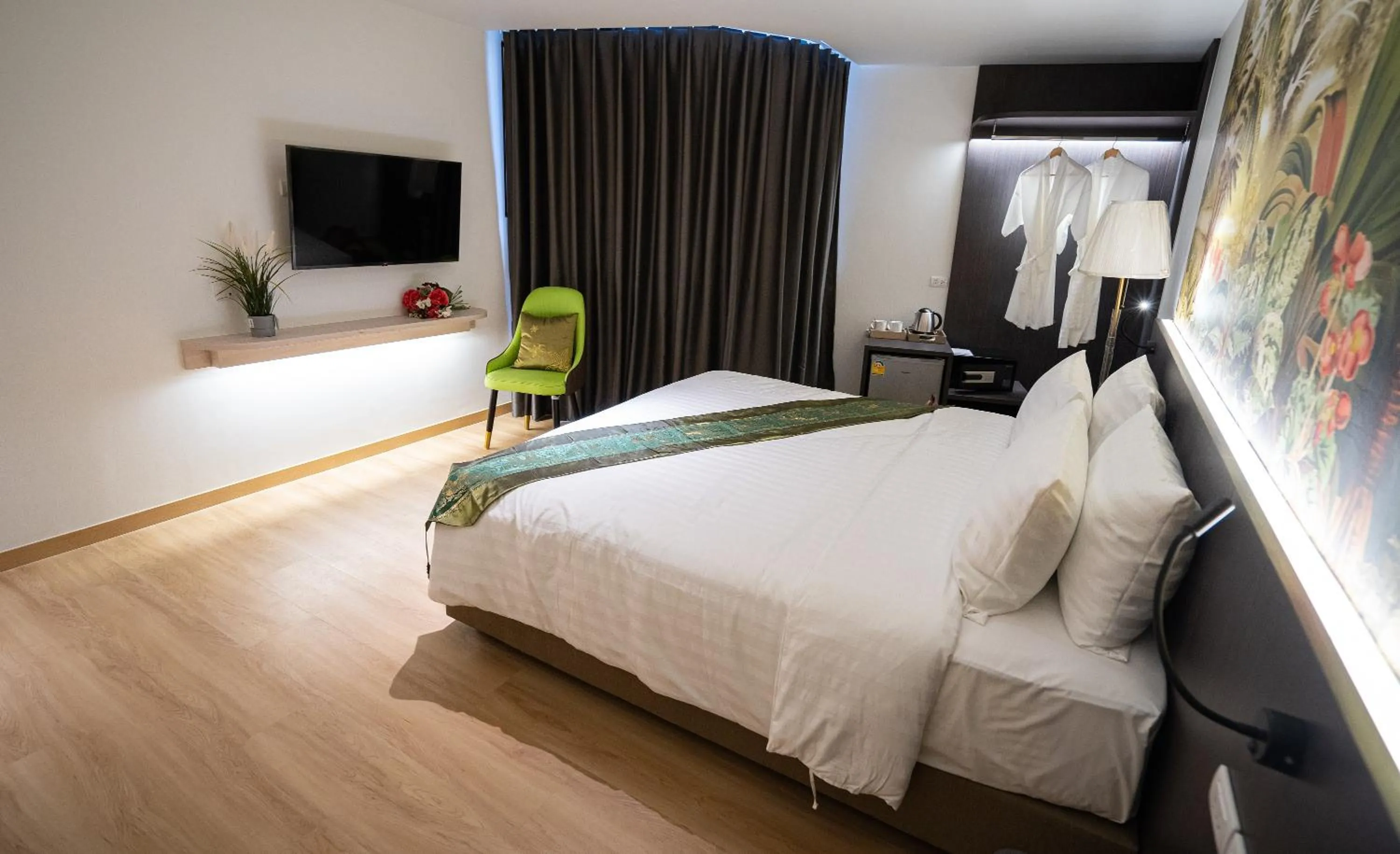 Bedroom, Bed in Pannarai Hotel Bangkok-Pra tunam