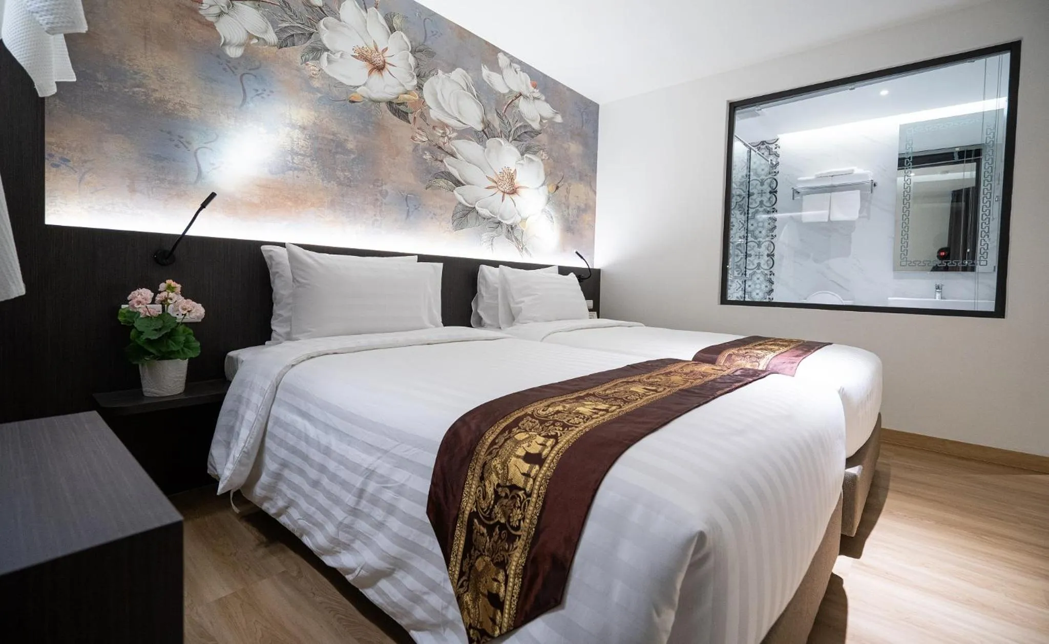 Bed in Pannarai Hotel Bangkok-Pra tunam