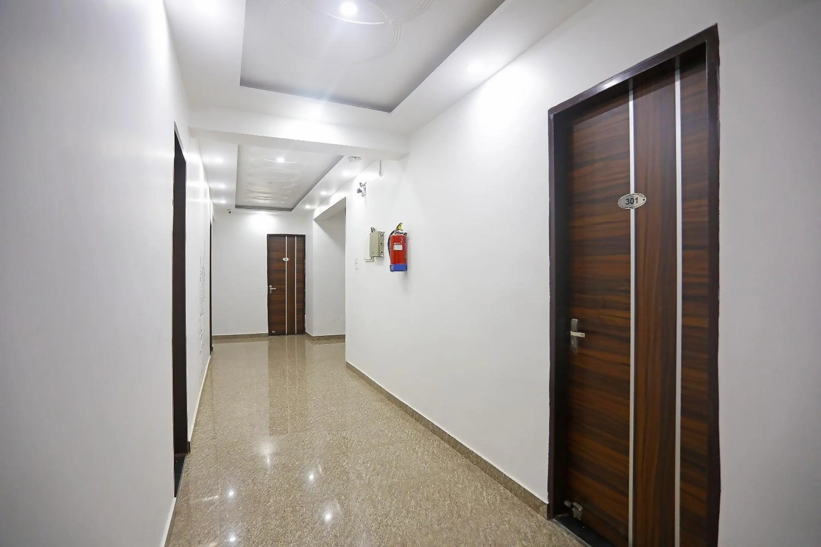 Lobby or reception in Super Townhouse Cloud Bay, Near Genpact, Sector-69, Gurgaon