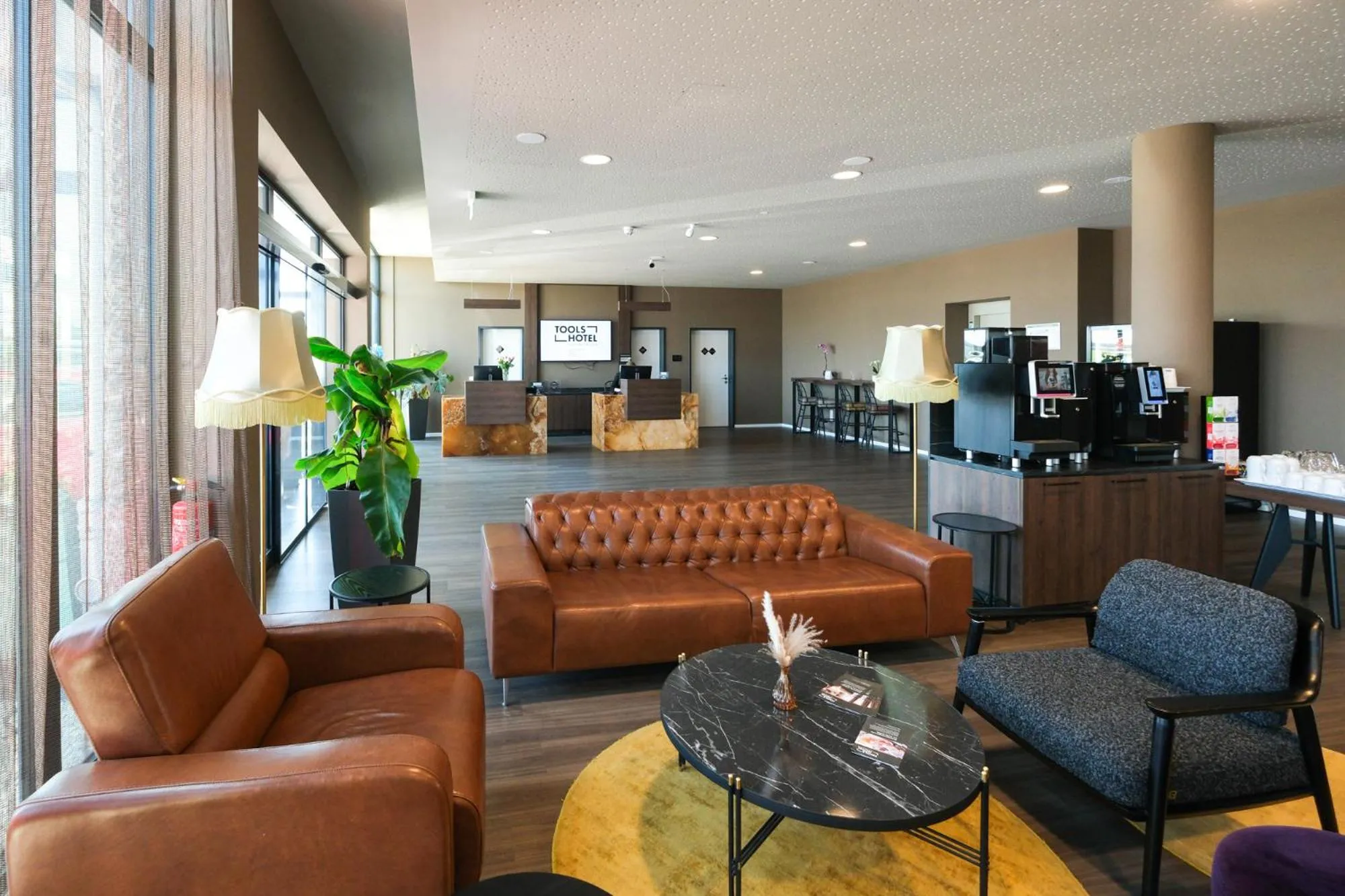 Seating area in Tools Hotel Laichingen