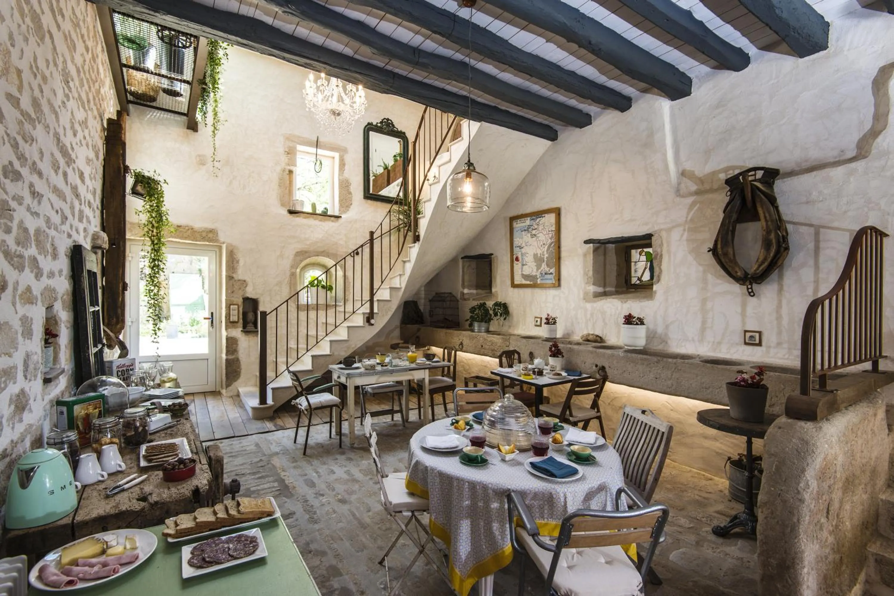 Dining area in Le Domaine des Carriers