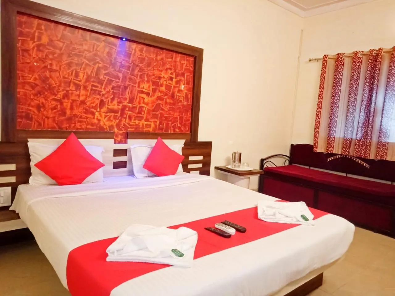 Photo of the whole room, Bed in Shivneri Holiday Resort