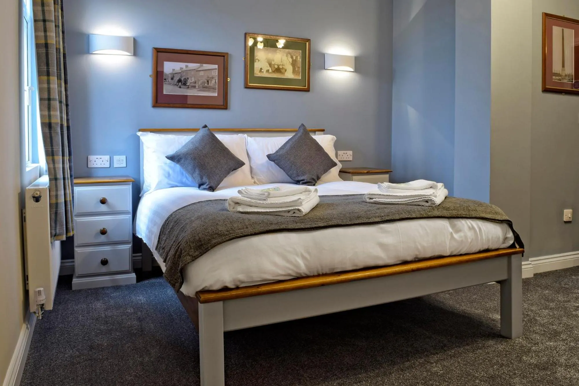 Bedroom, Bed in Hanbury Turn